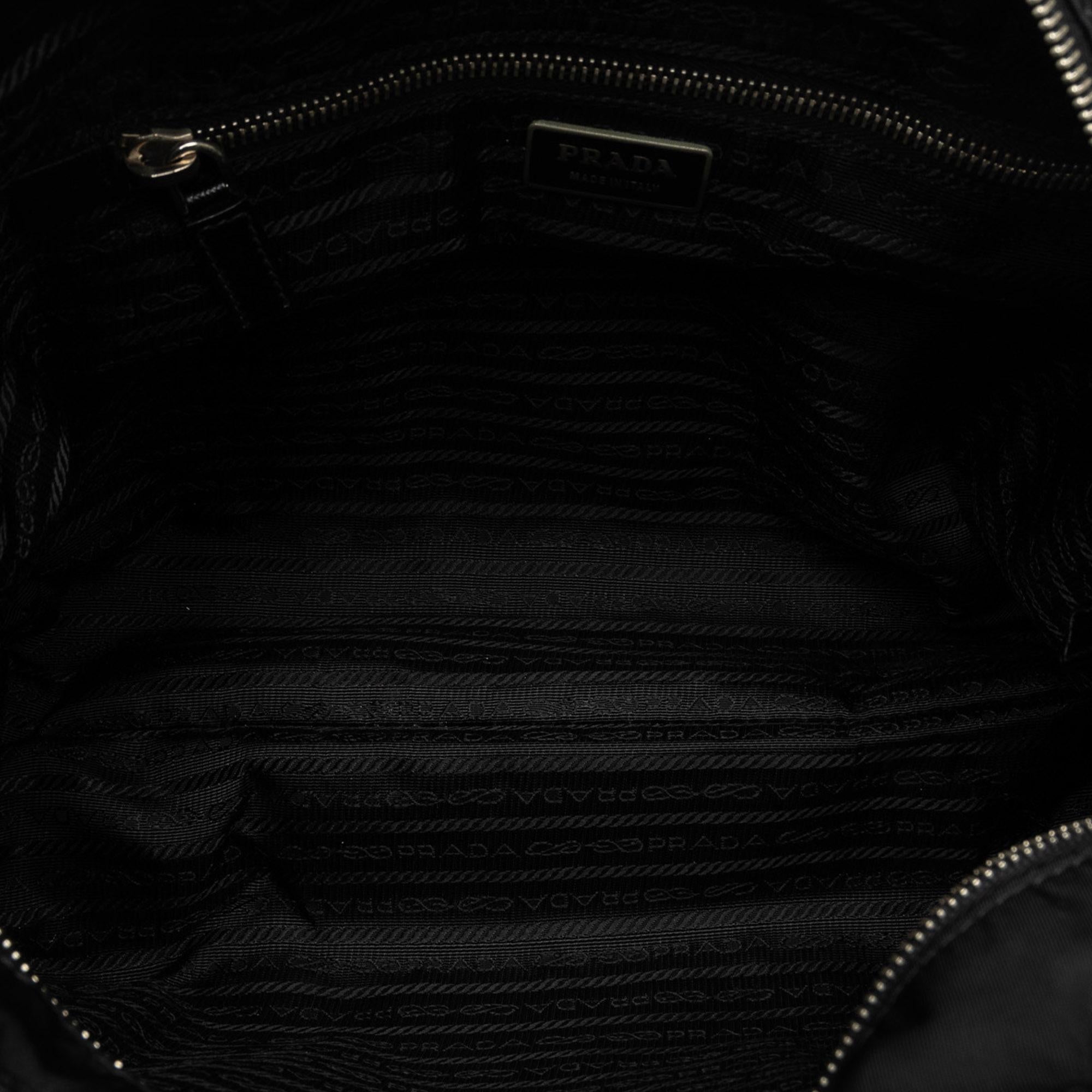 Prada Tessuto Tote Bag (SHG-vvc2hy)