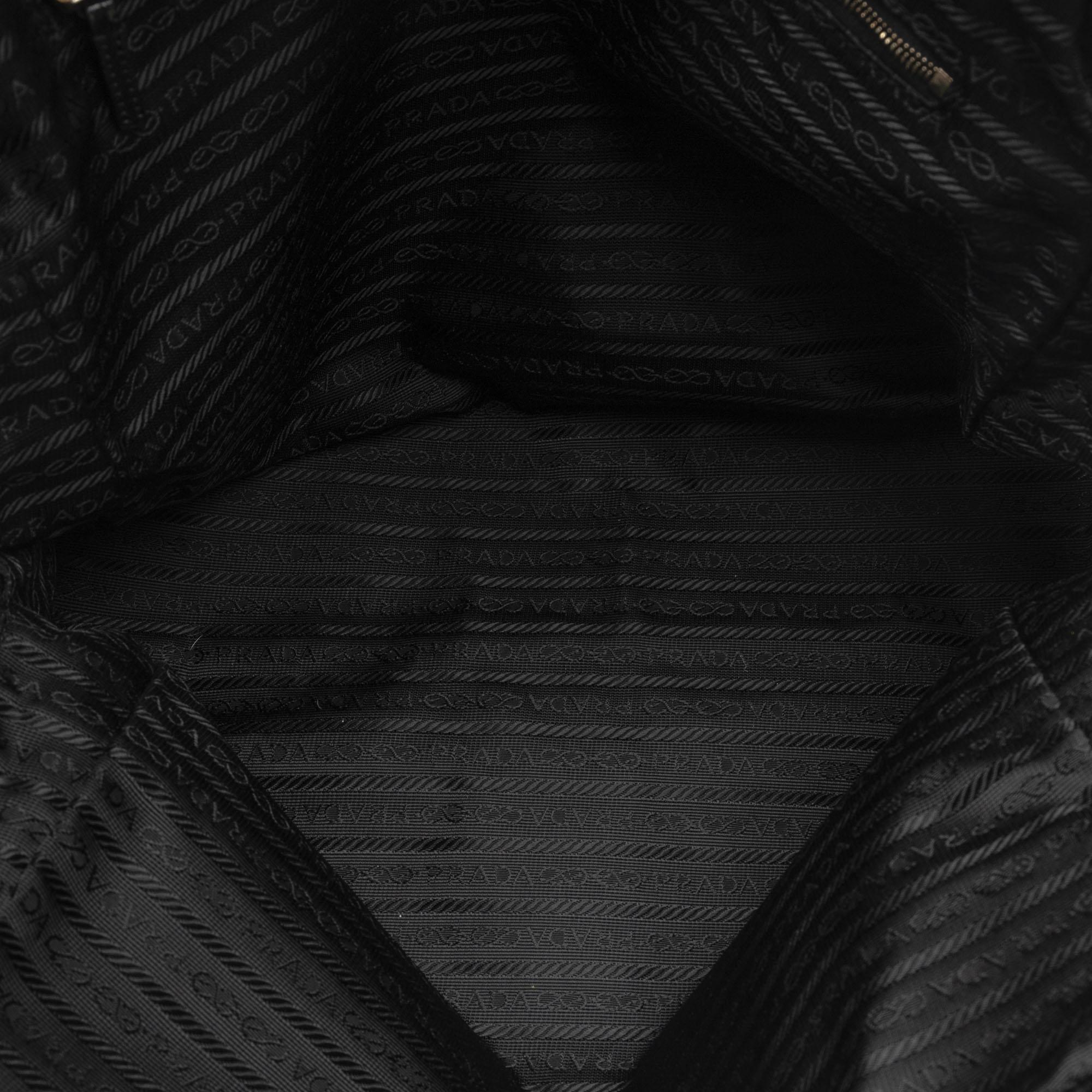 Prada Tessuto Tote Bag (SHG-Ruu6WD)