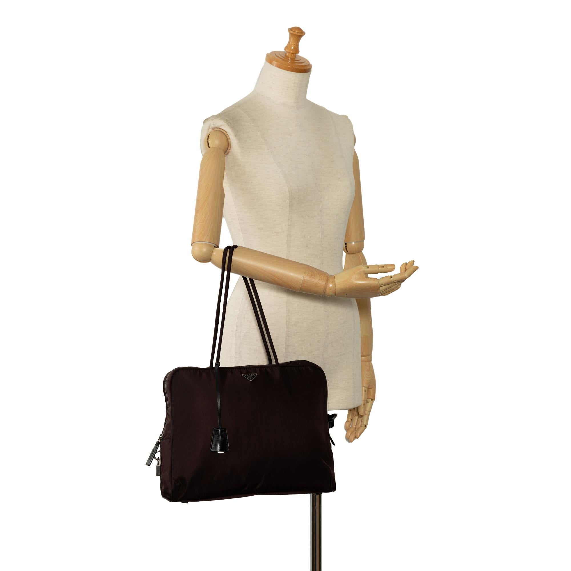 Prada Tessuto Tote Bag (SHG-Ruu6WD)