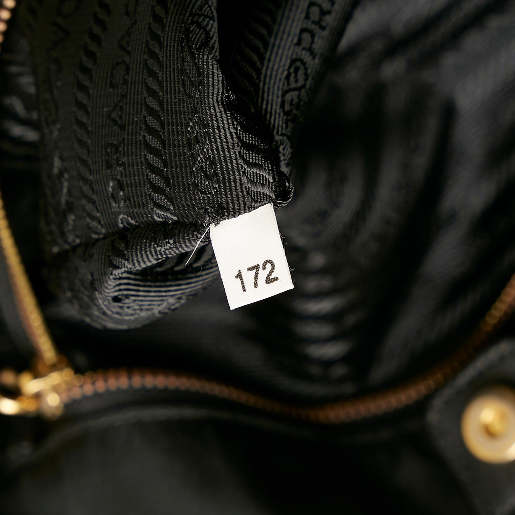 Prada Tessuto Tote (SHG-O3ZWke)