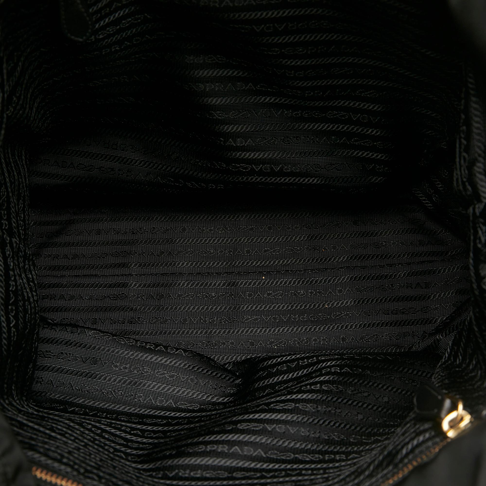 Prada Tessuto Tote (SHG-O3ZWke)