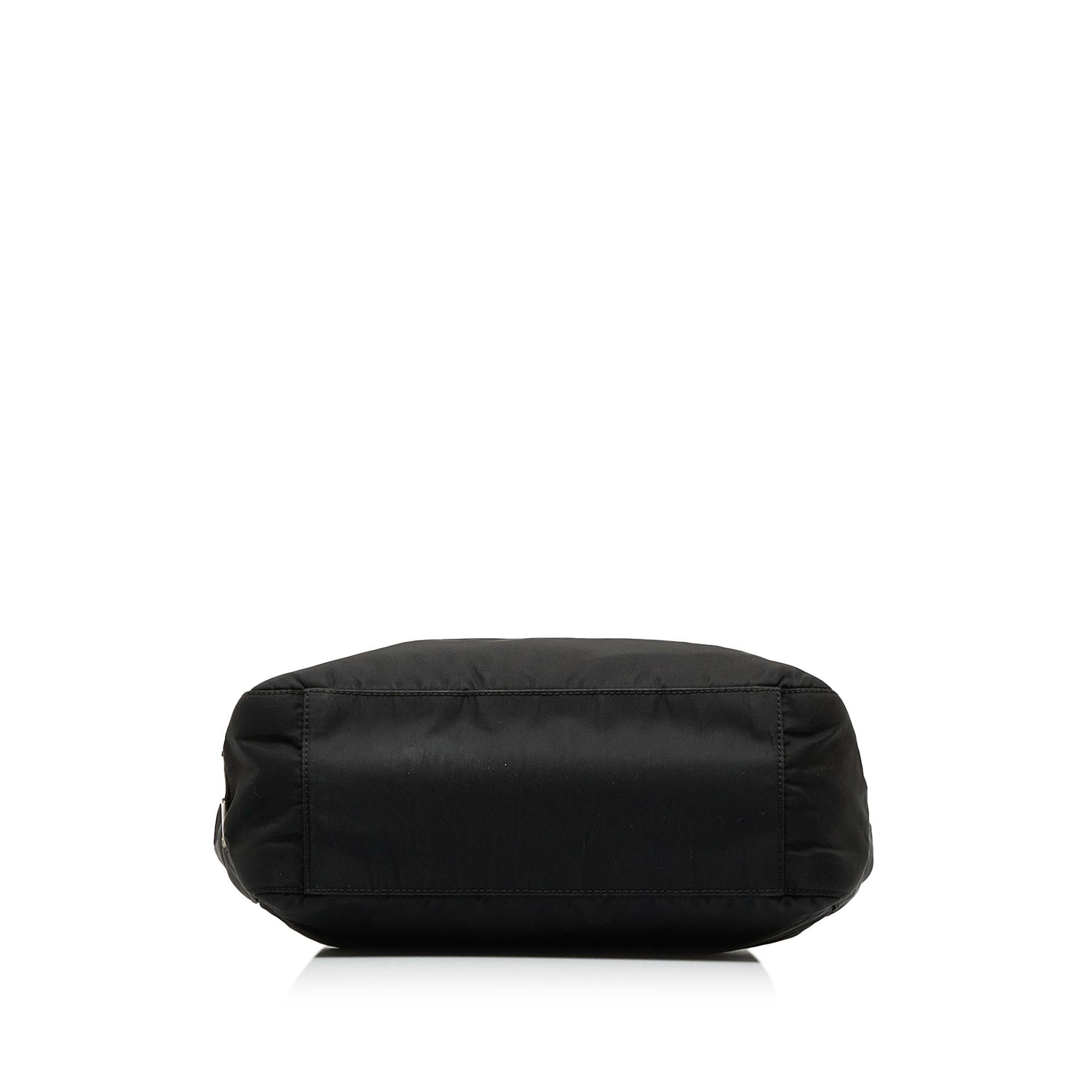 Prada Tessuto Tote (SHG-TAn15u)