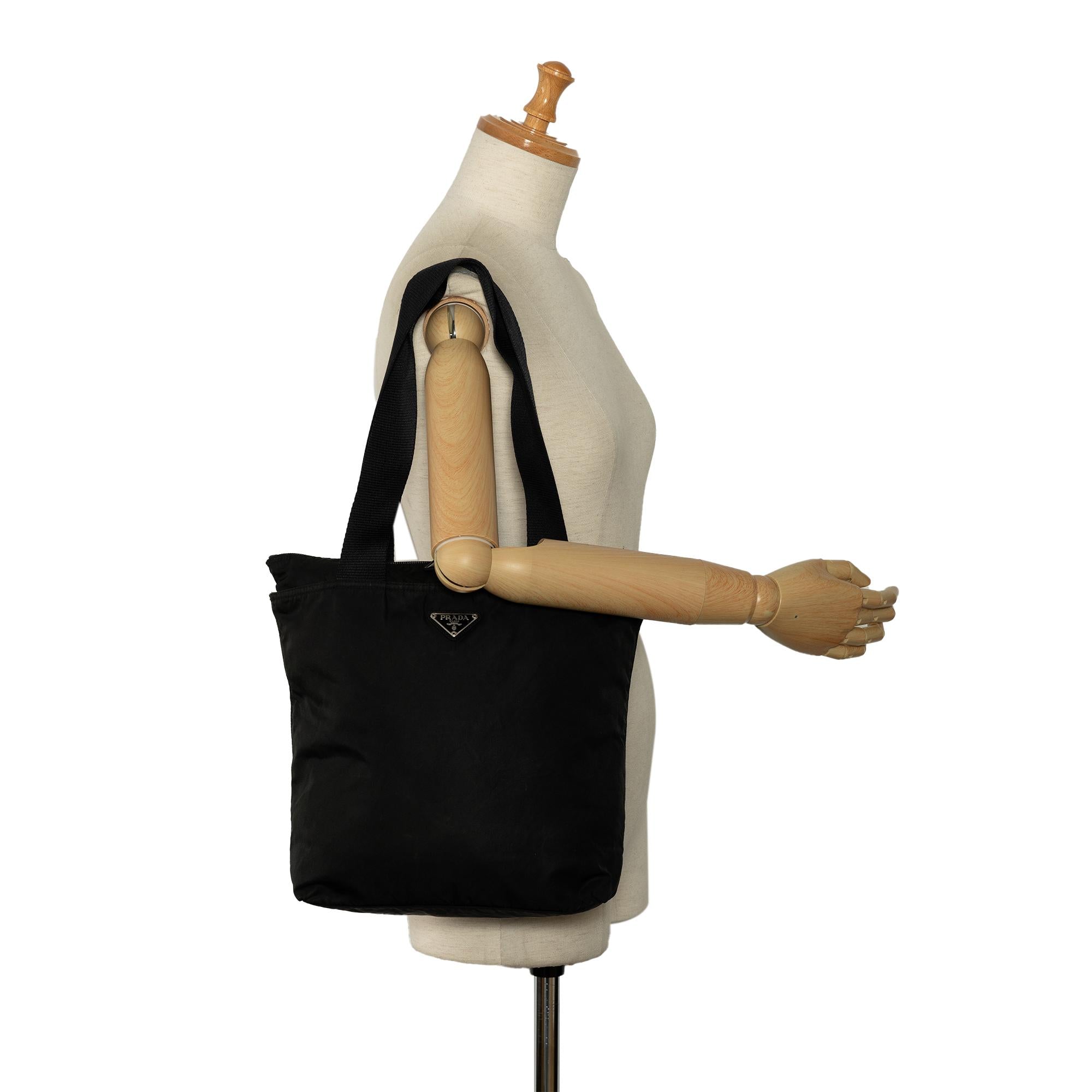 Prada Tessuto Tote (SHG-H5EbsU)