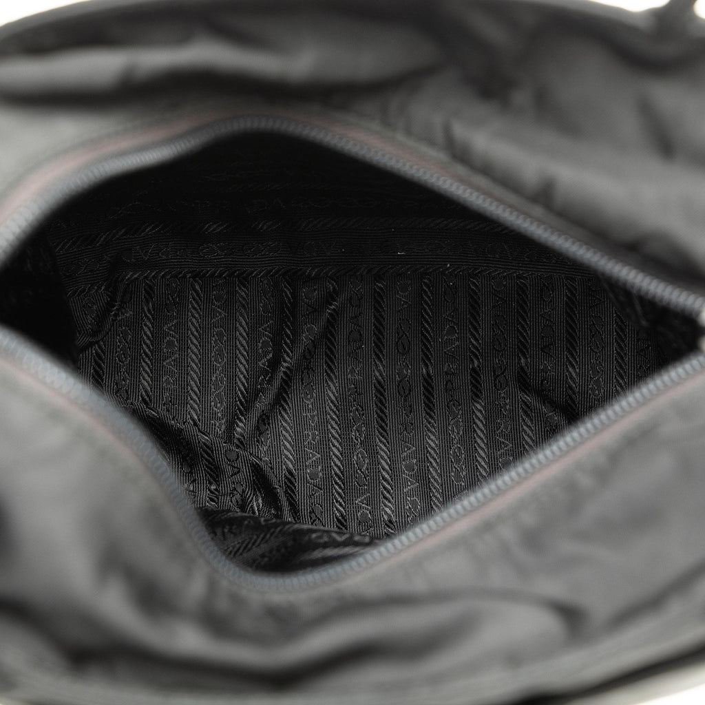 Prada Tessuto Tote (SHG-DlClbH)
