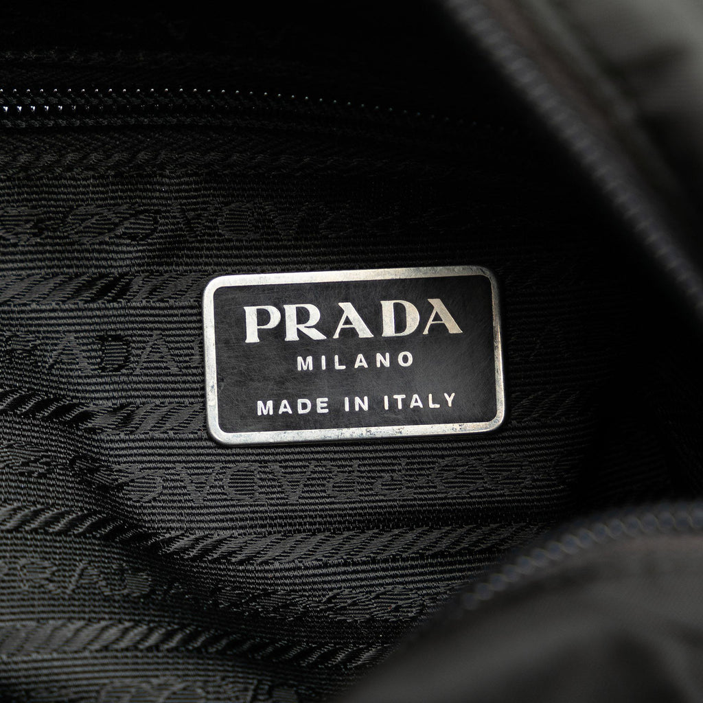 Prada Tessuto Tote (SHG-DlClbH)