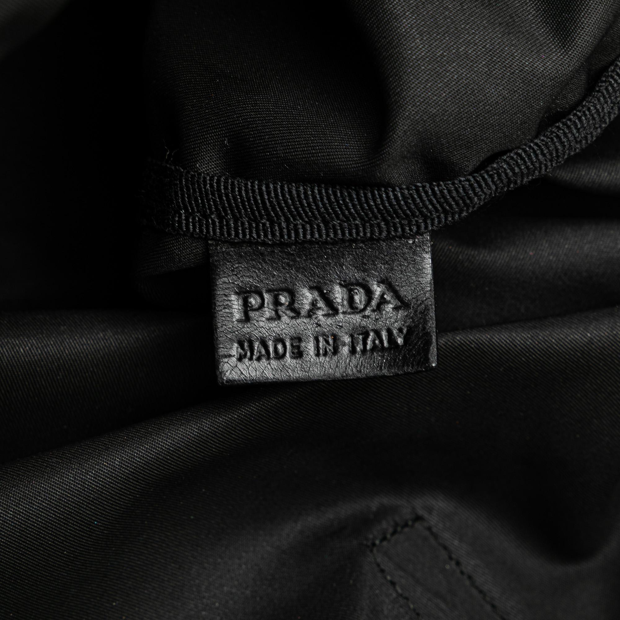 Prada Tessuto Tote (SHG-Hwv56y)