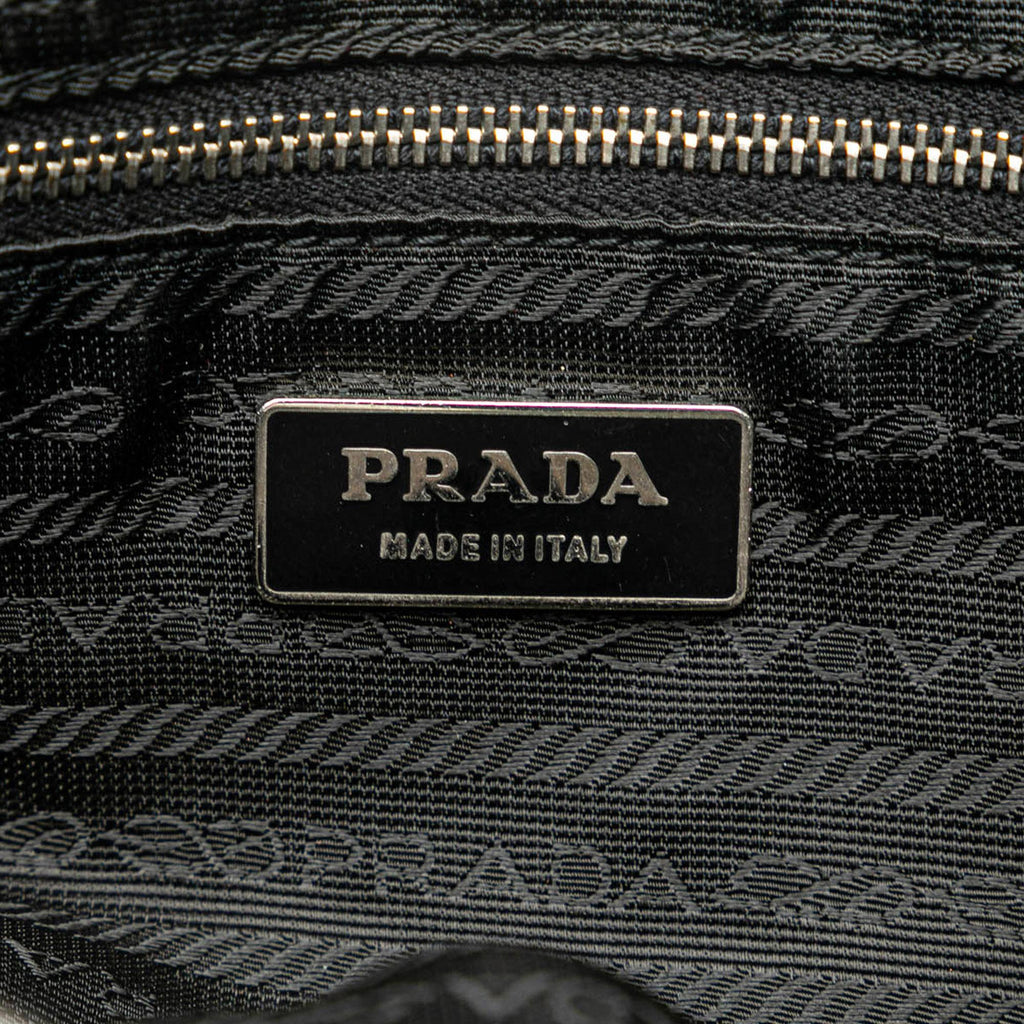 Prada Tessuto Tote (SHG-xirK6B)