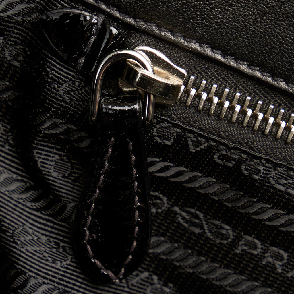 Prada Vernice Gaufre Tote Bag (SHG-26260)