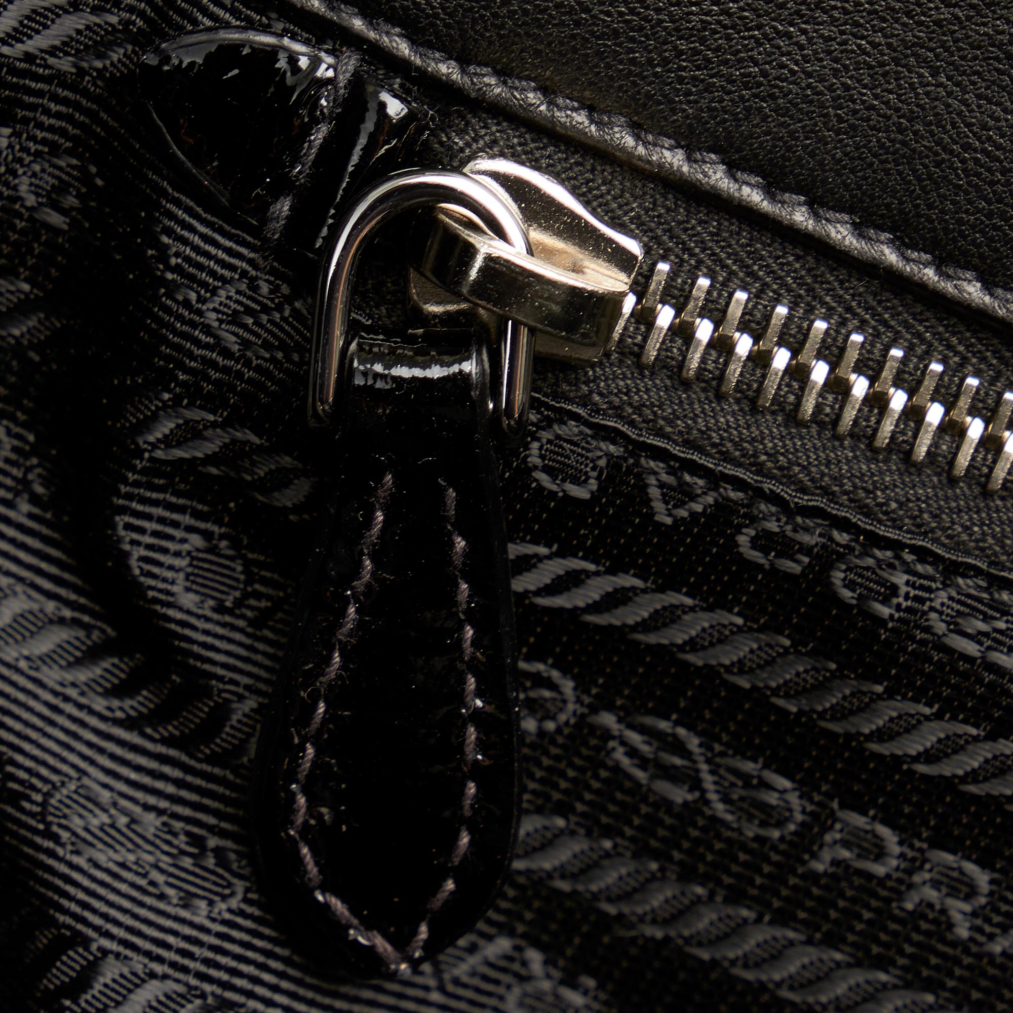 Prada Vernice Gaufre Tote Bag (SHG-26260)