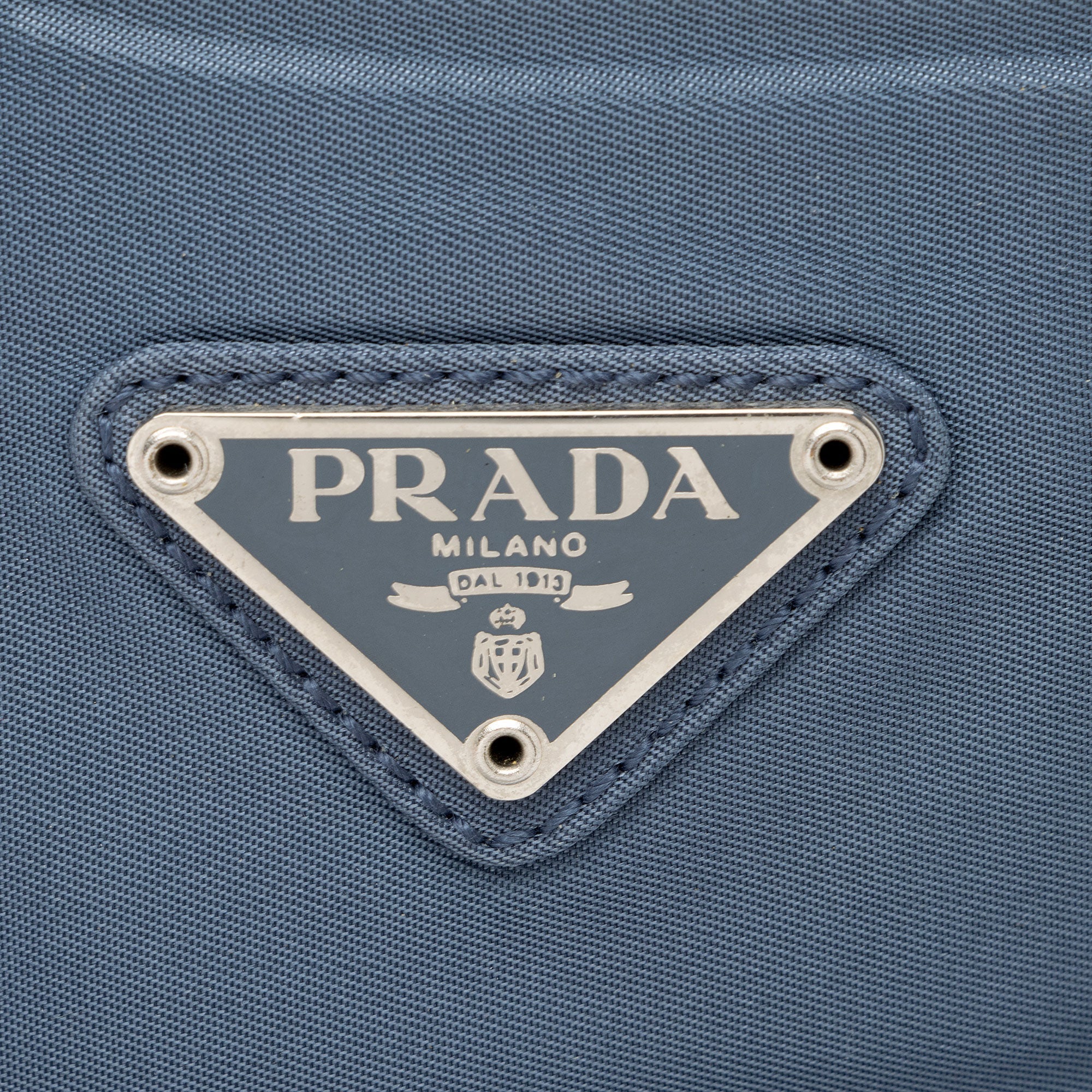 Prada Vintage Tessuto Small Tote (SHF-vOF7uH)