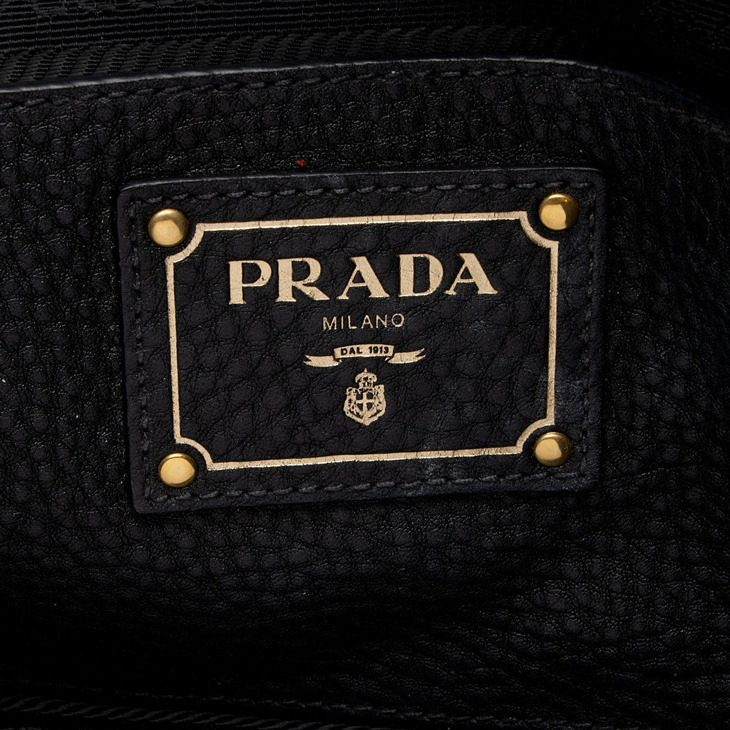 Prada Vitello Daino Double Zip Medium Tote (SHF-Ve4tnw)