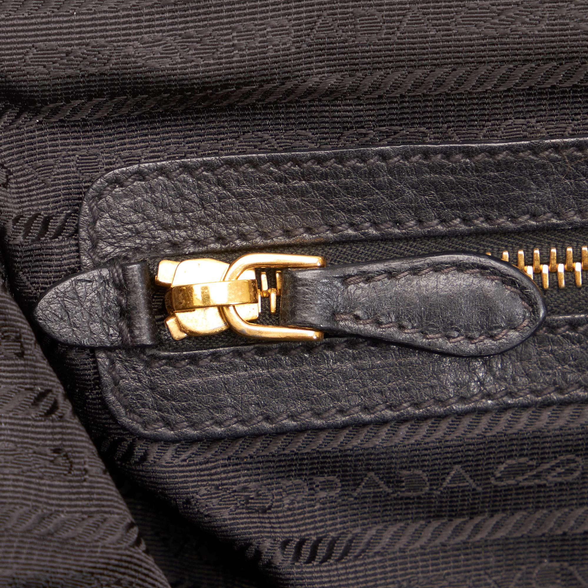 Prada Vitello Daino Frame Tote Bag (SHG-29025)