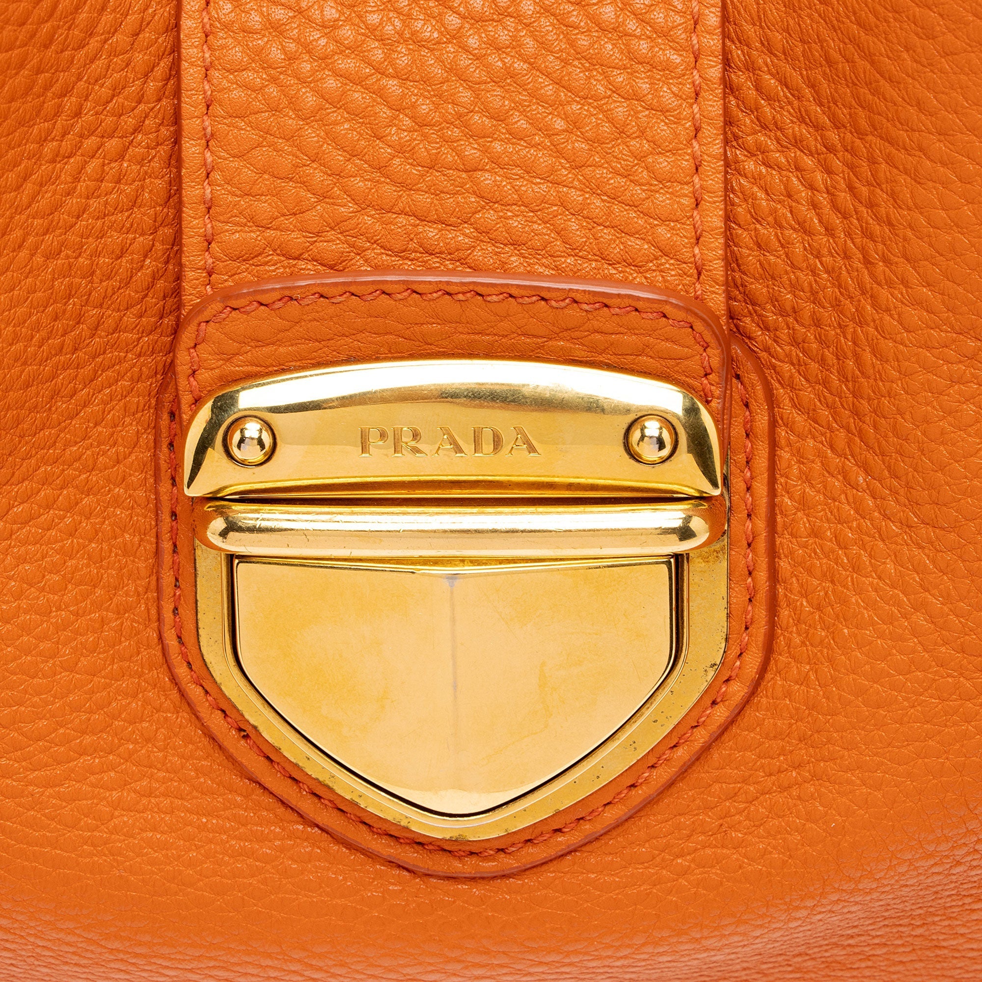 Prada Vitello Daino Leather Pushlock Tote (SHF-IjN3St)