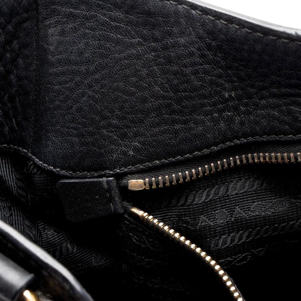 Prada Vitello Daino Leather Pushlock Tote (SHF-hBazVI)