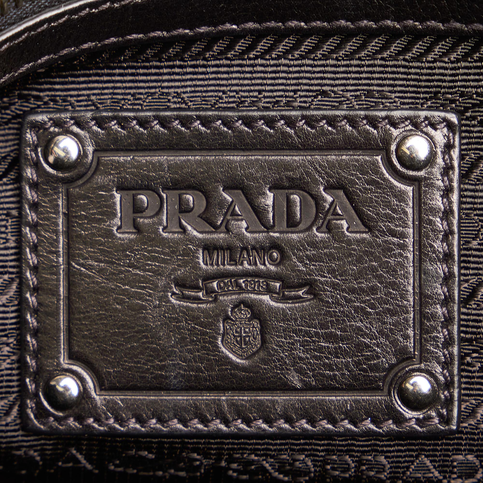 Prada Vitello Daino Leather Tote Bag (SHG-32029)