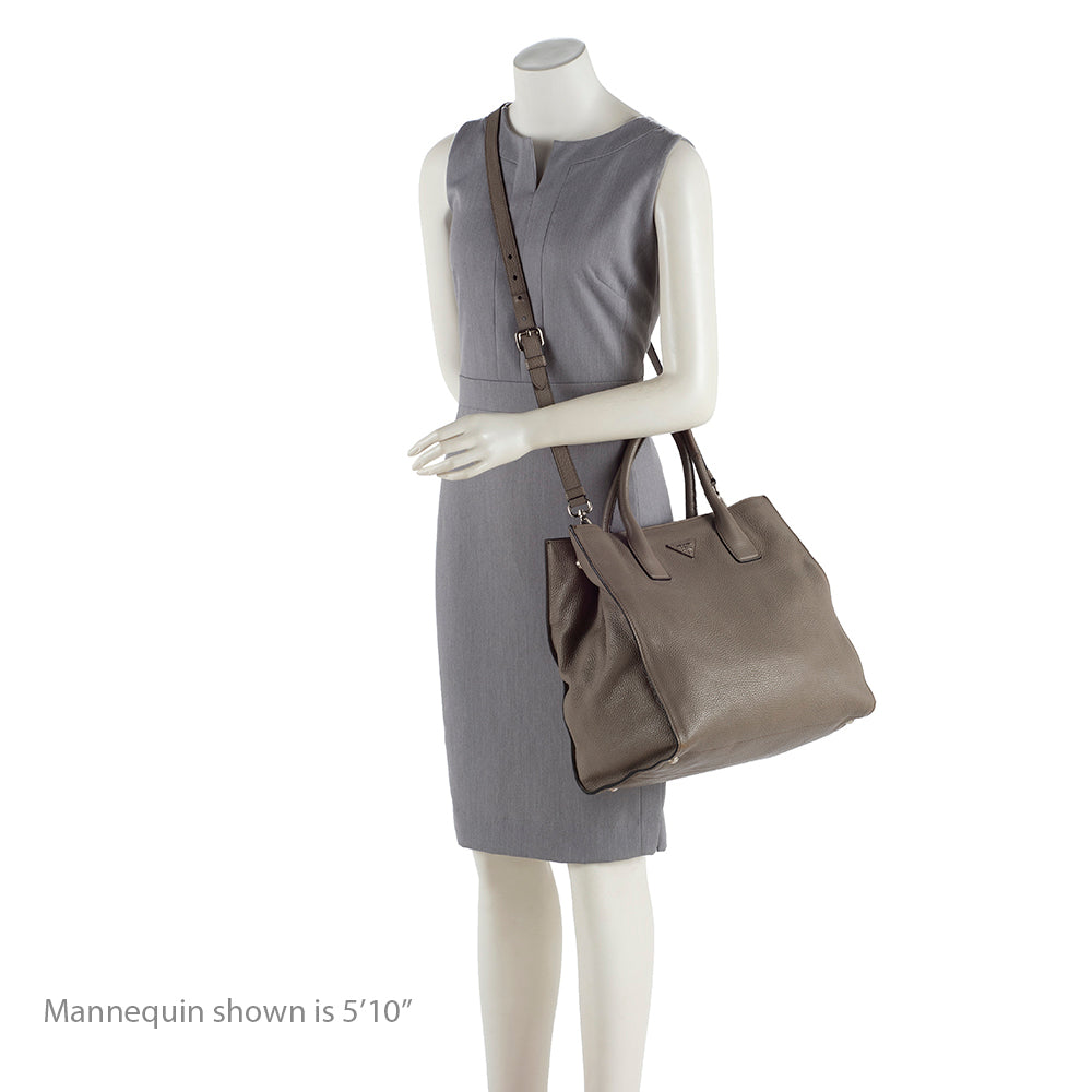 Prada Vitello Daino Shopping Tote (SHF-14946)