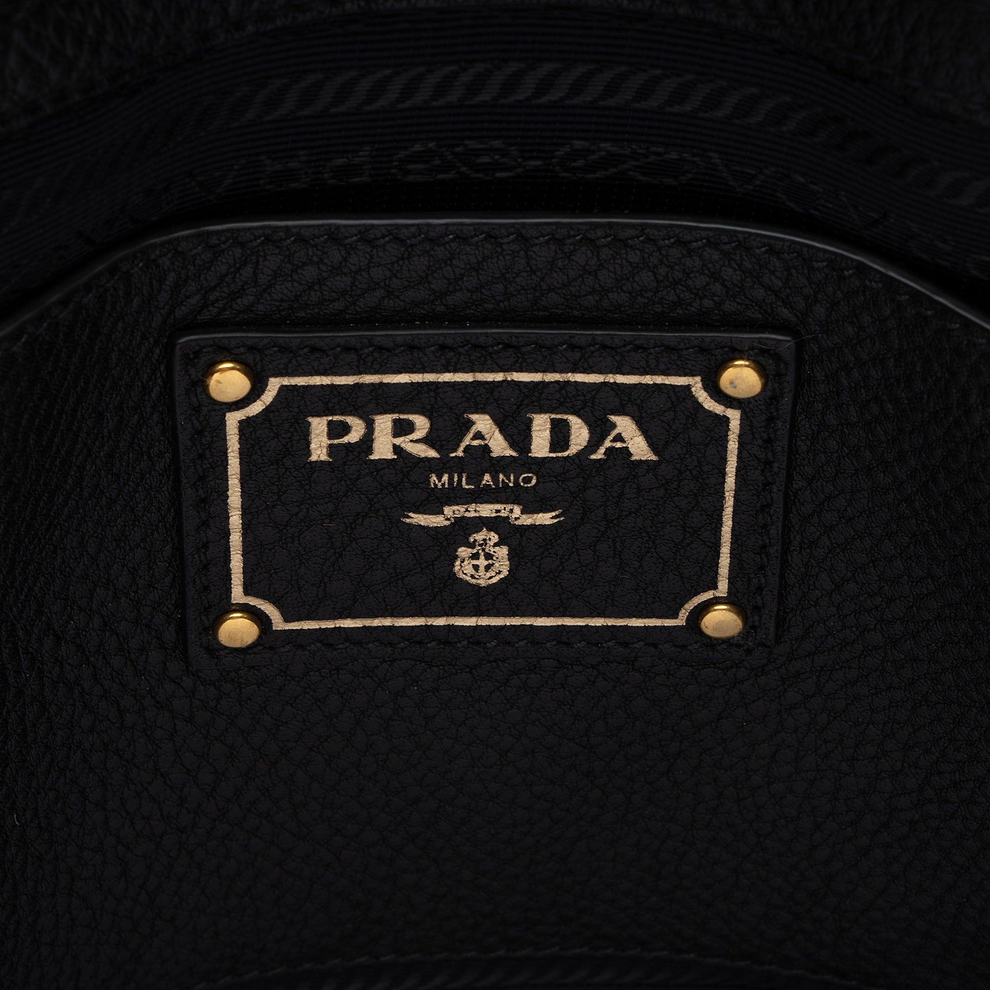 Prada Vitello Daino Shopping Tote (SHF-rtAZE9)