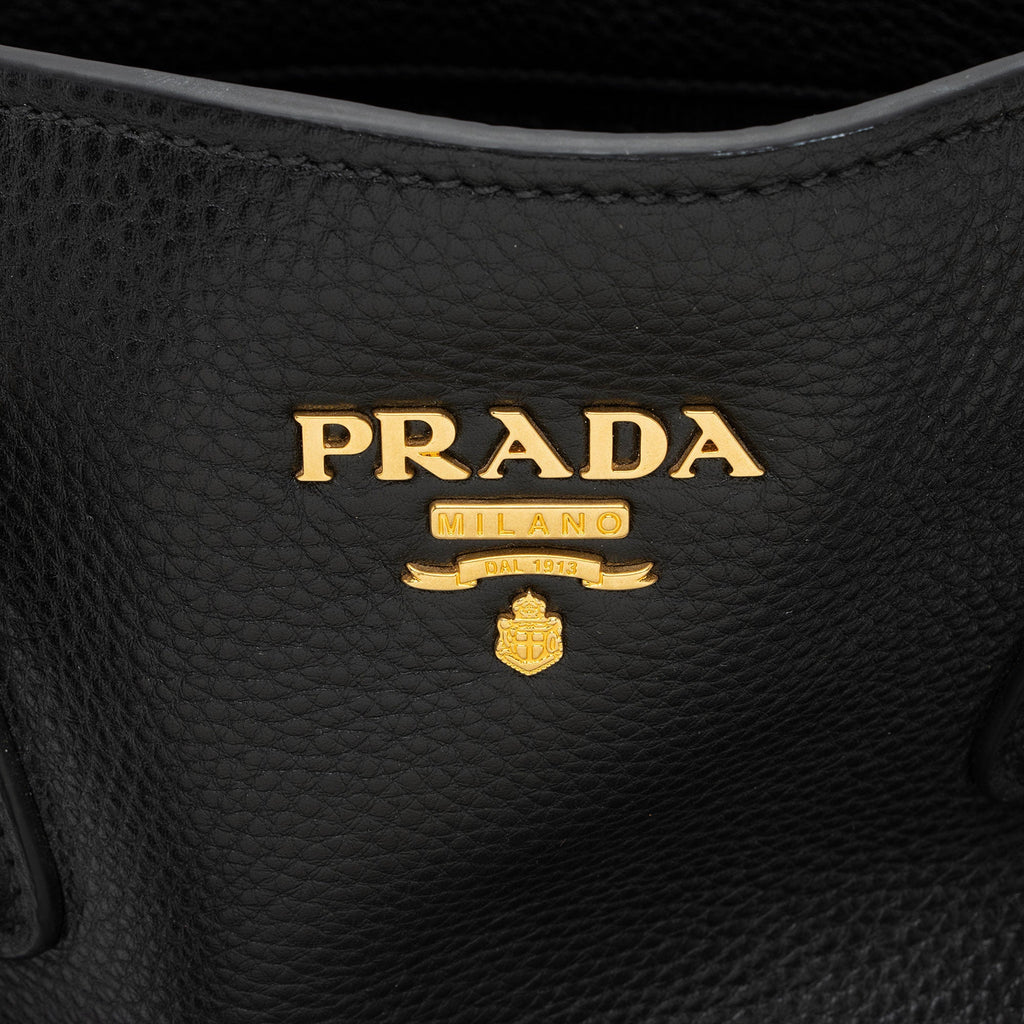 Prada Vitello Daino Shopping Tote (SHF-rtAZE9)