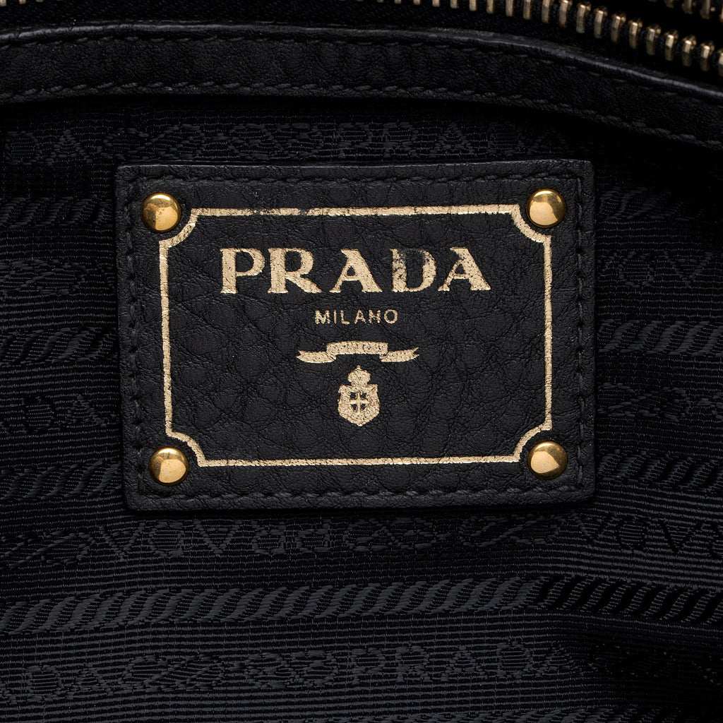 Prada Vitello Daino Shopping Tote (SHF-I79QkY)