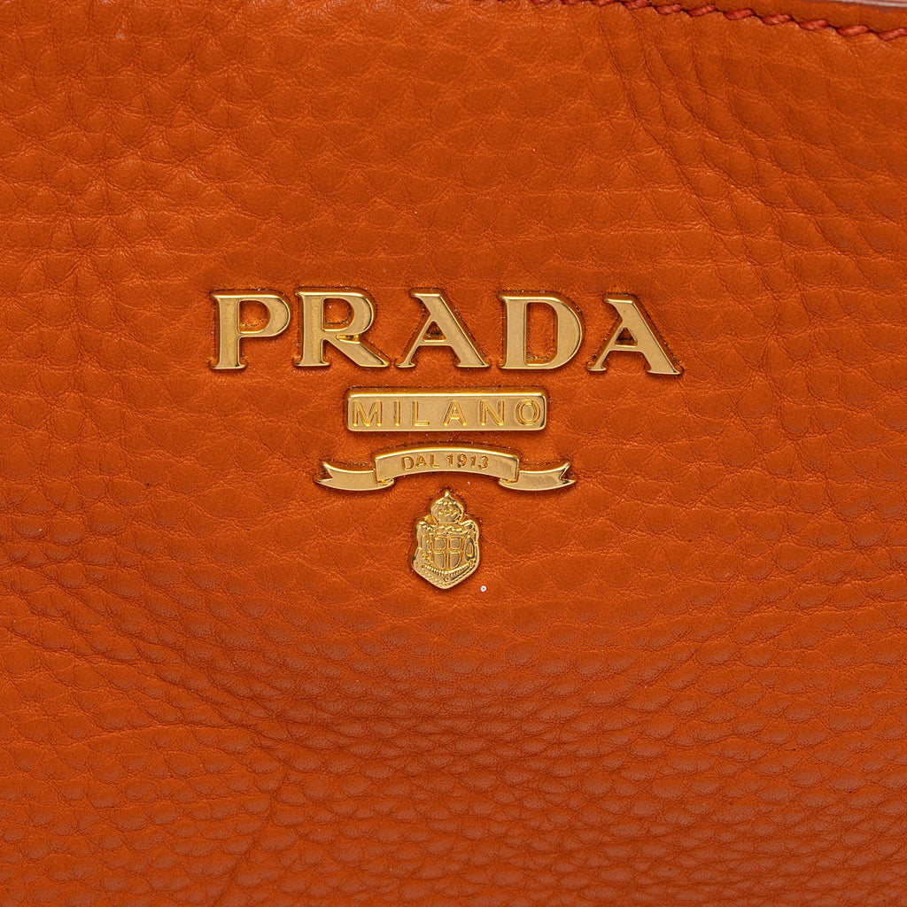 Prada Vitello Daino Shopping Tote (SHF-O52UVd)
