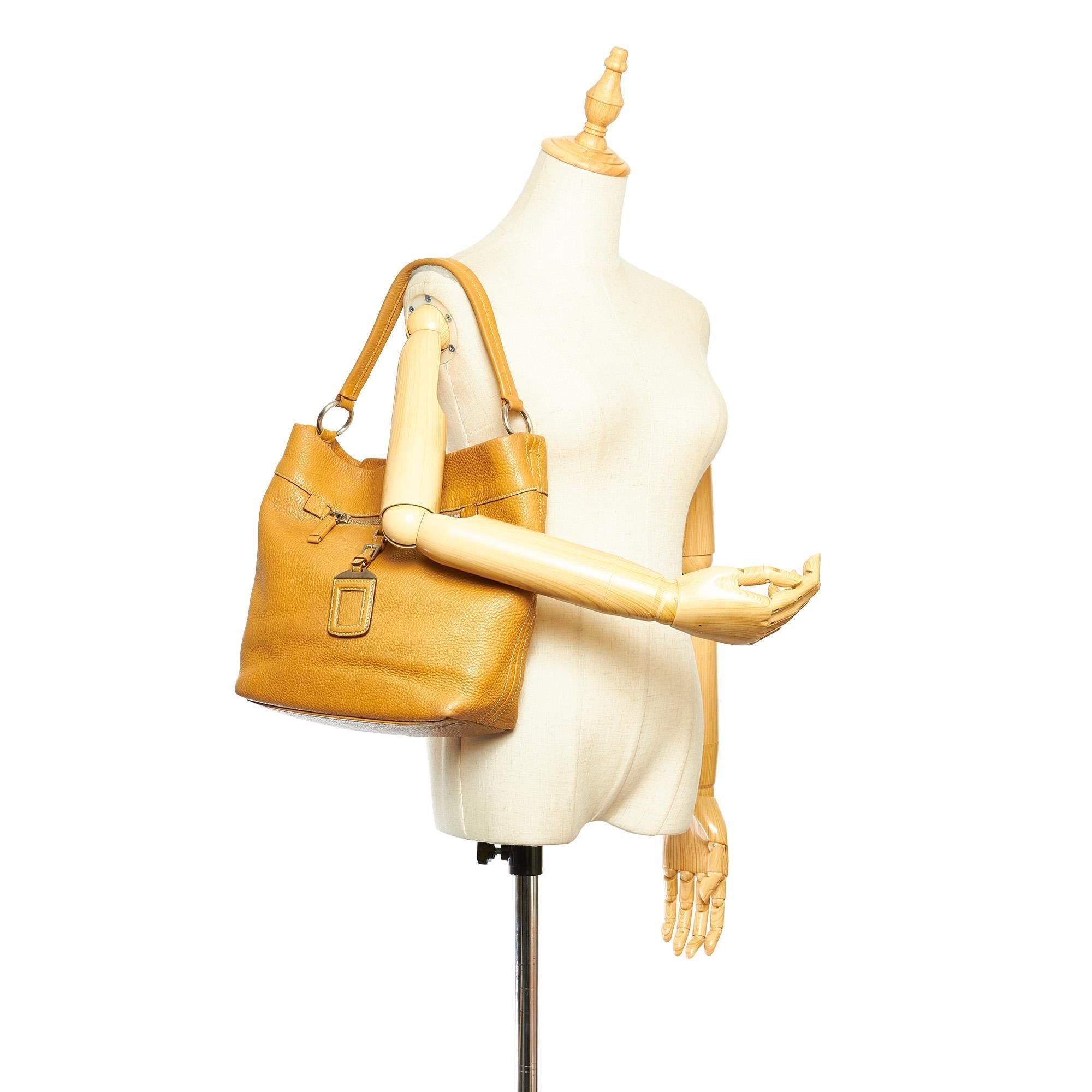 Prada Vitello Daino Tote Bag (SHG-20250)