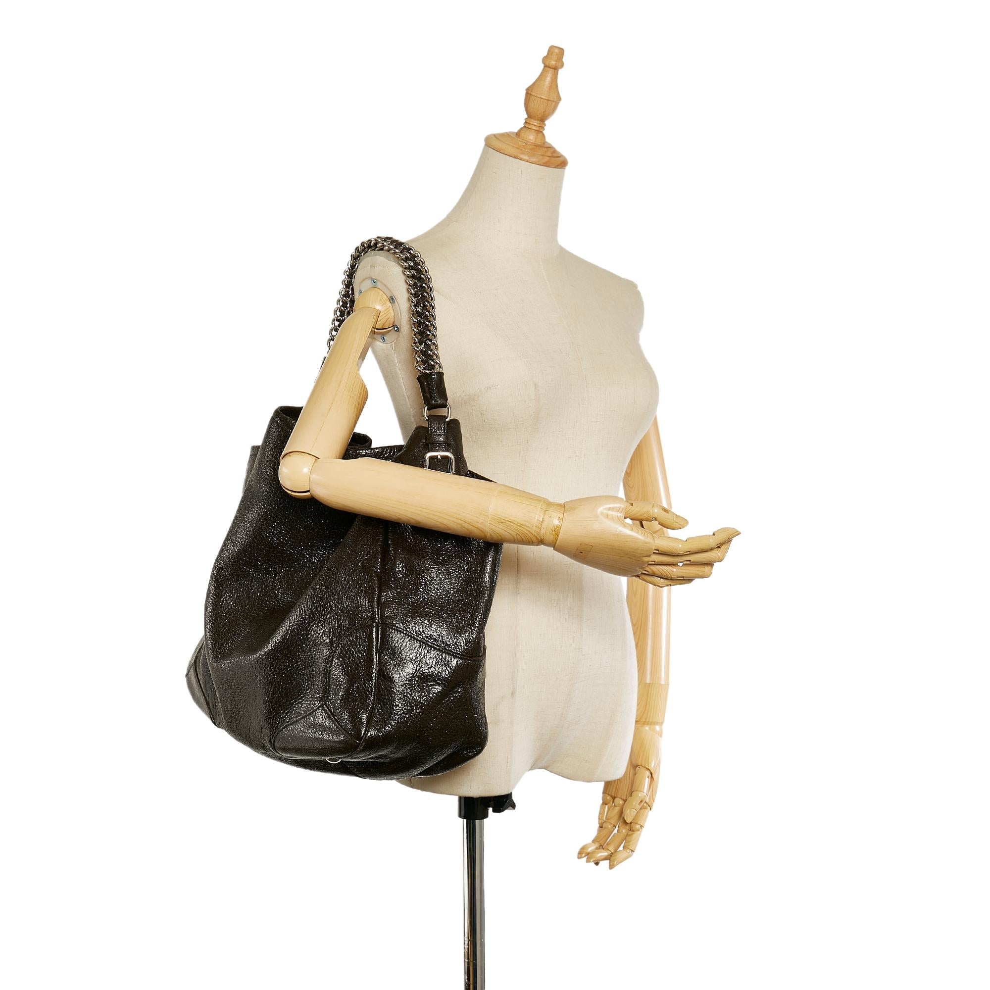 Prada Vitello Daino Tote Bag (SHG-31562)