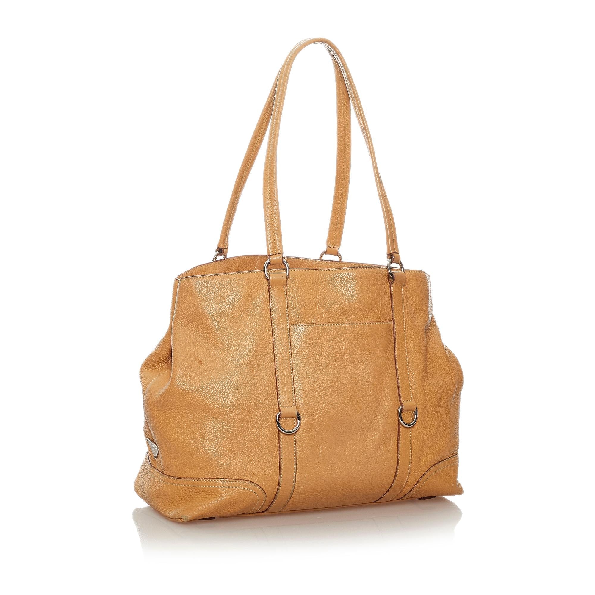 Prada Vitello Daino Tote Bag (SHG-27483)
