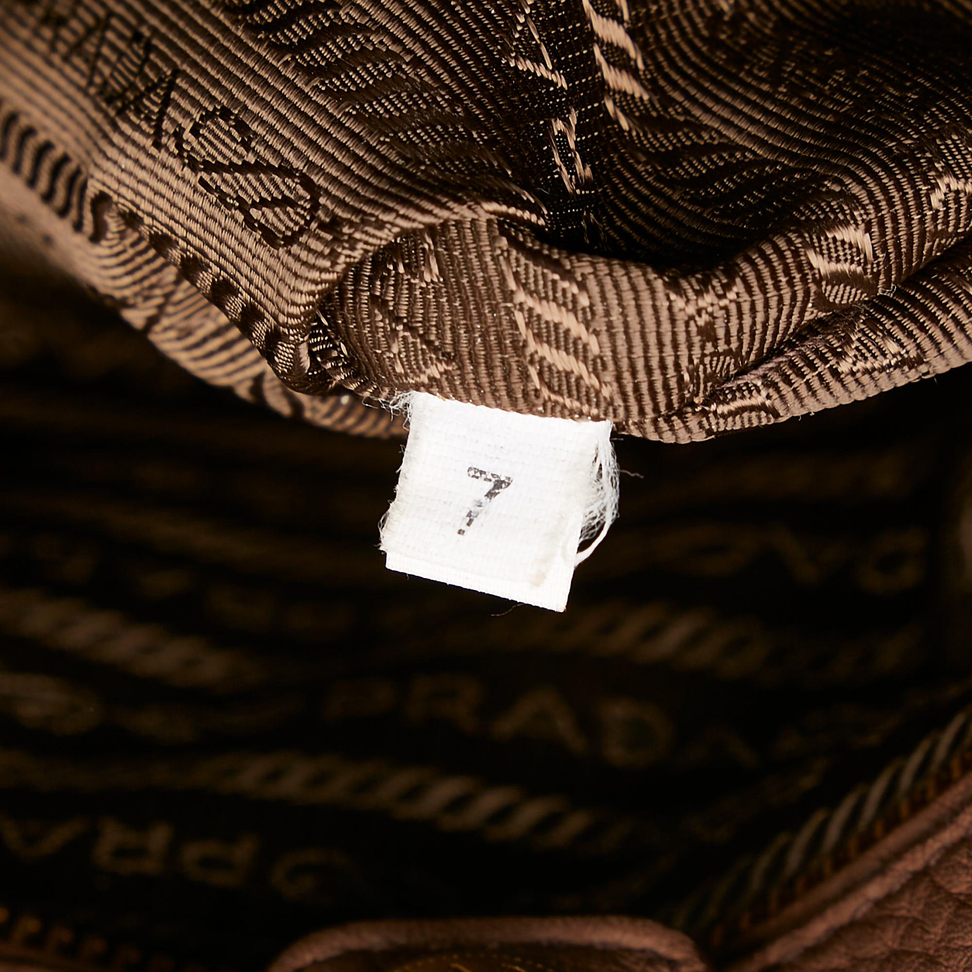 Prada Vitello Daino Tote Bag (SHG-27744)