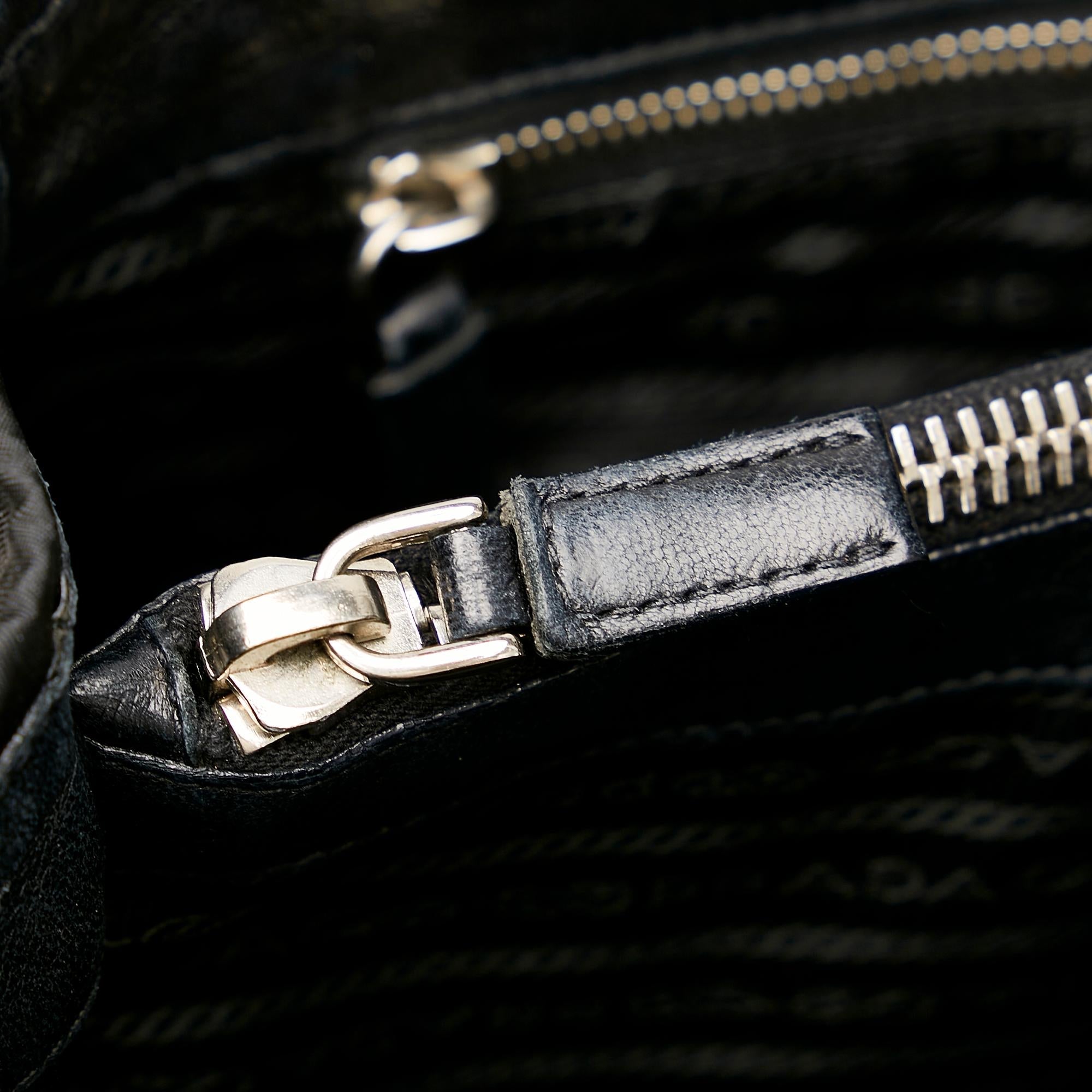 Prada Vitello Daino Tote Bag (SHG-28401)