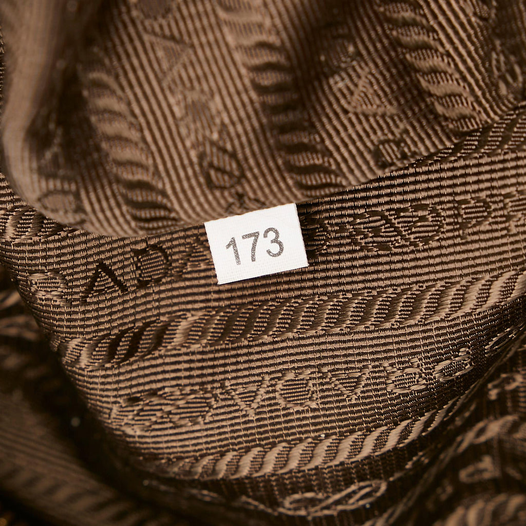 Prada Vitello Daino Tote Bag (SHG-29094)