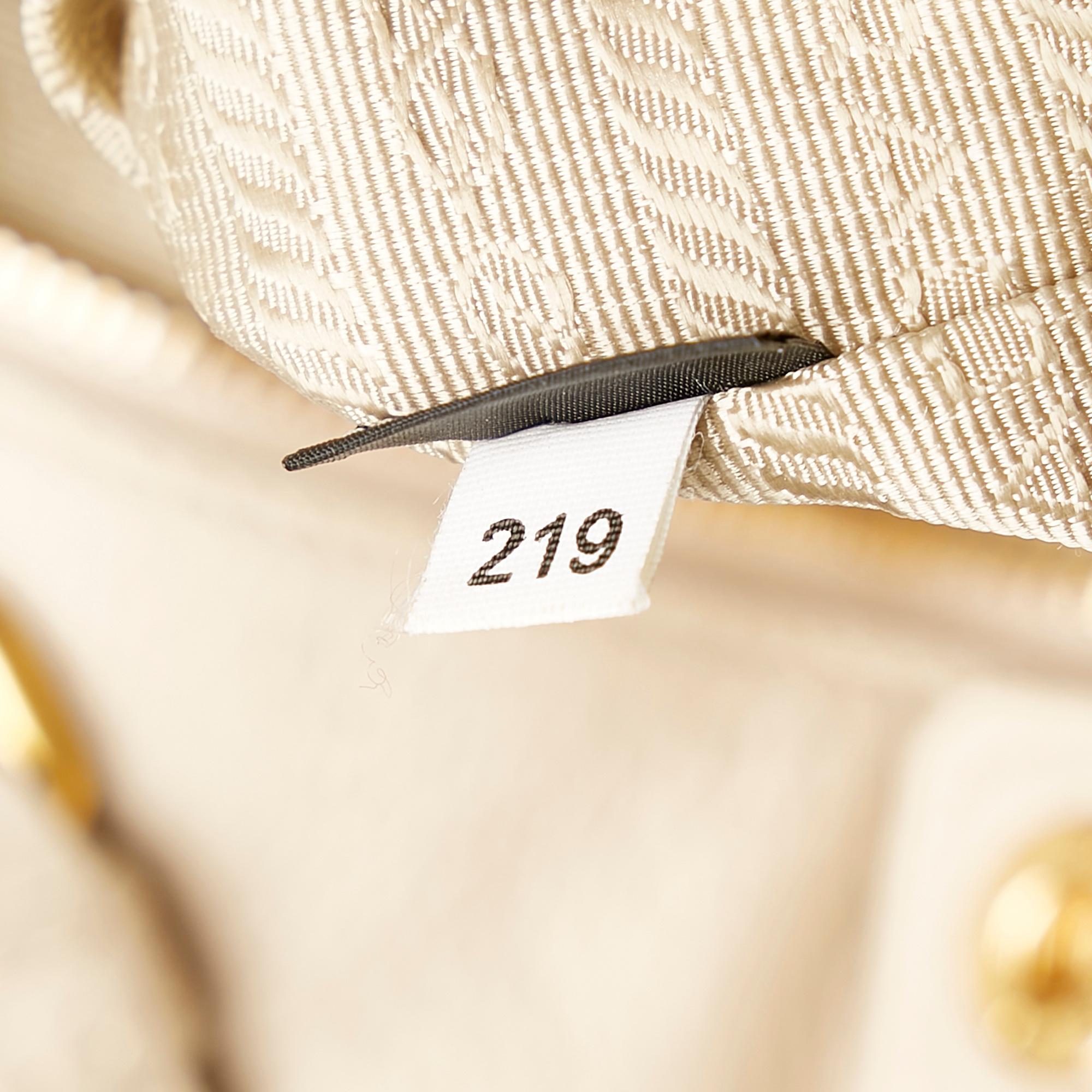 Prada Vitello Daino Tote Bag (SHG-29698)