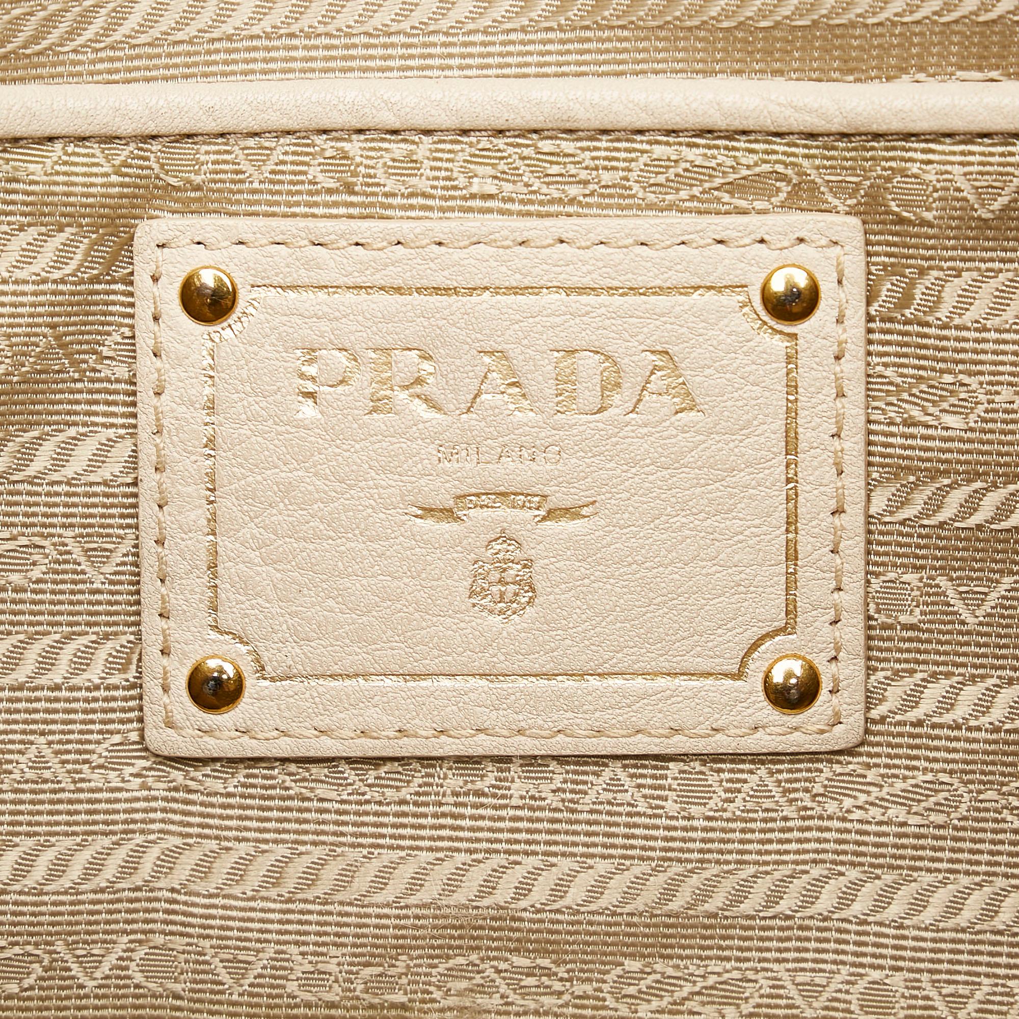 Prada Vitello Daino Tote Bag (SHG-29698)