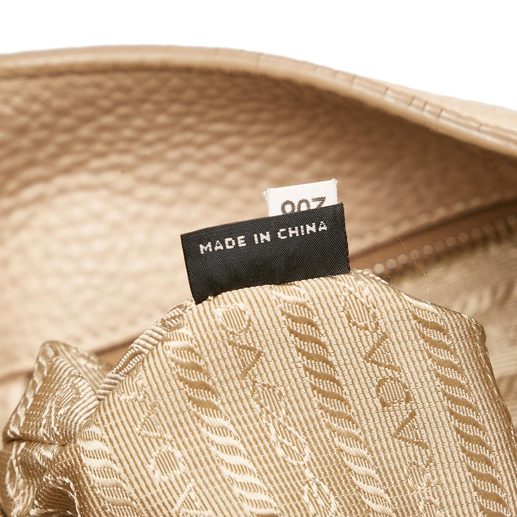 Prada Vitello Daino Tote Bag (SHG-30761)