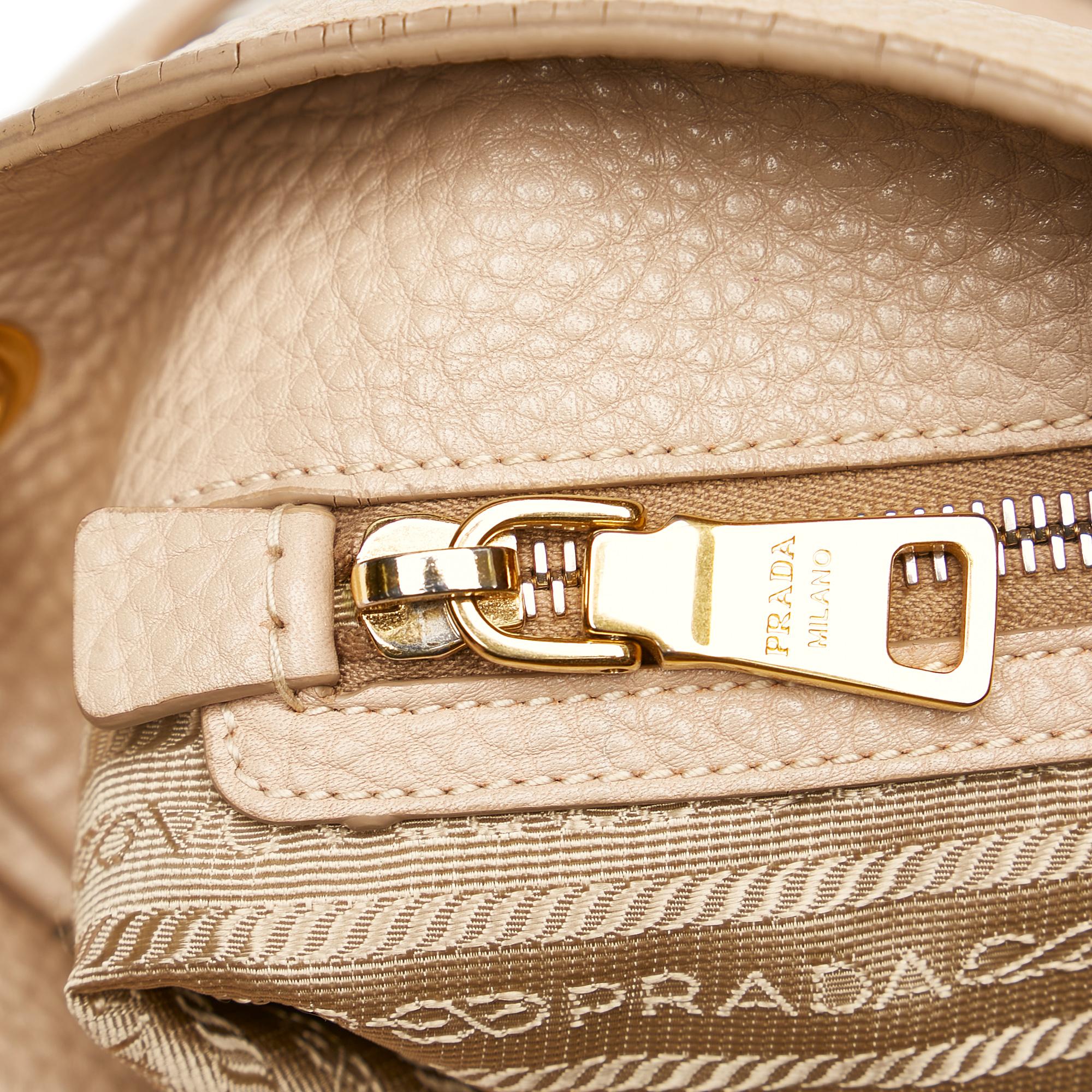 Prada Vitello Daino Tote Bag (SHG-30761)