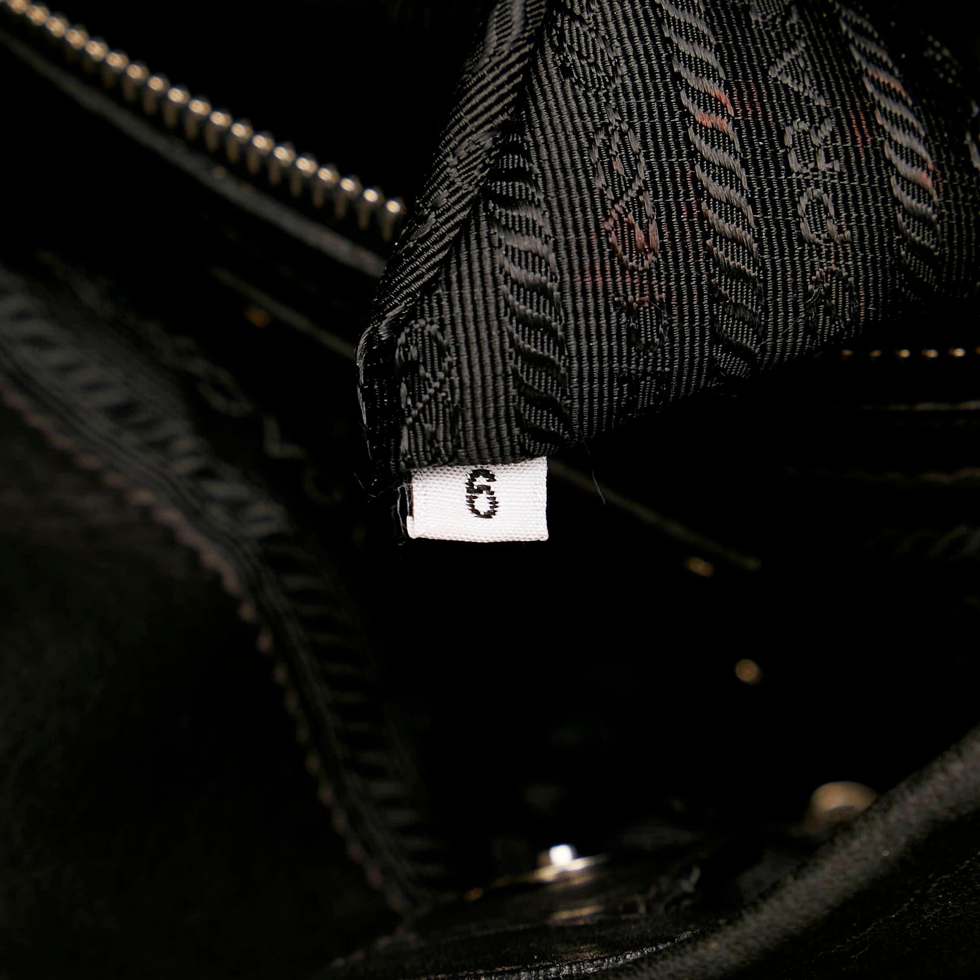 Prada Vitello Daino Tote Bag (SHG-30850)