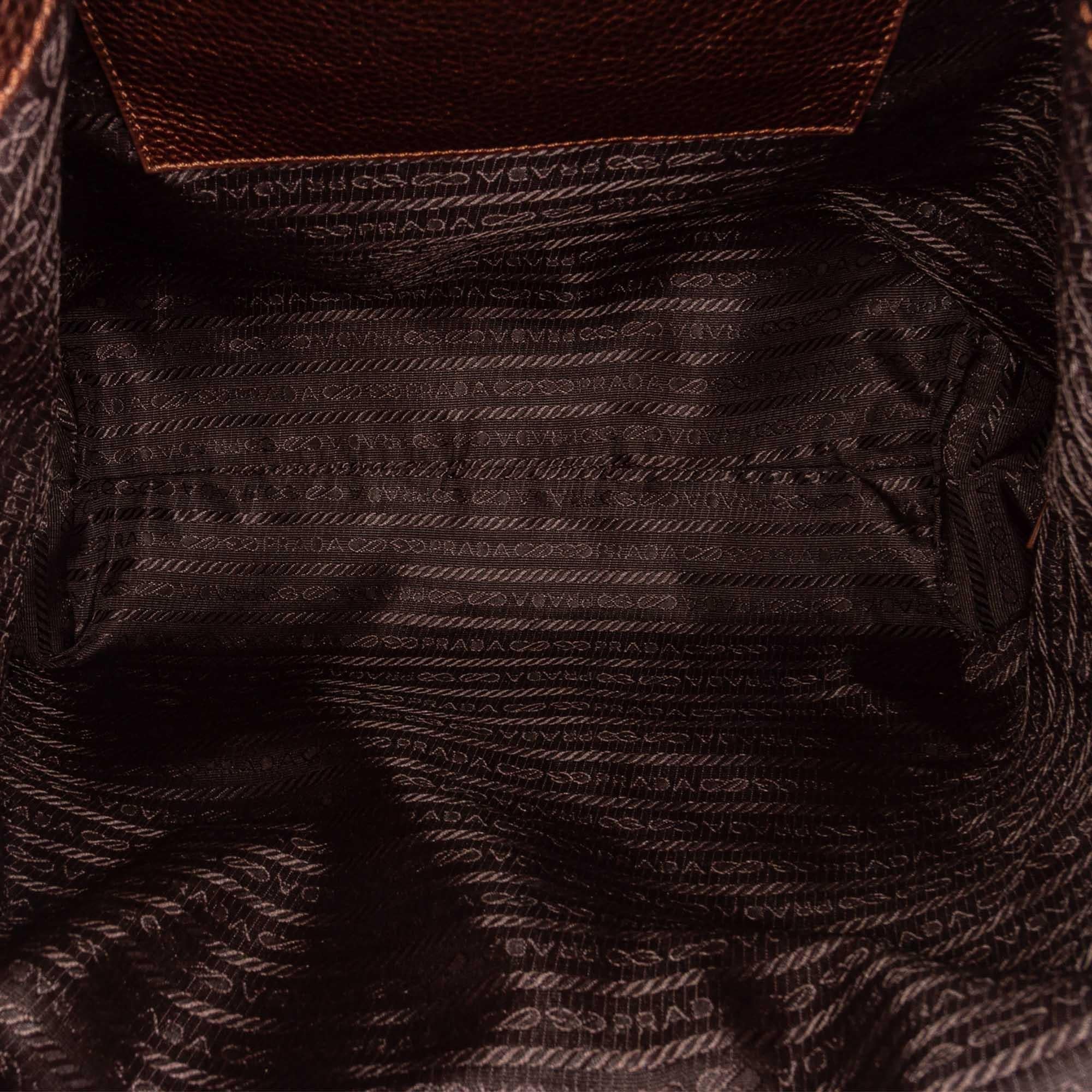 Prada Vitello Daino Tote Bag (SHG-32091)