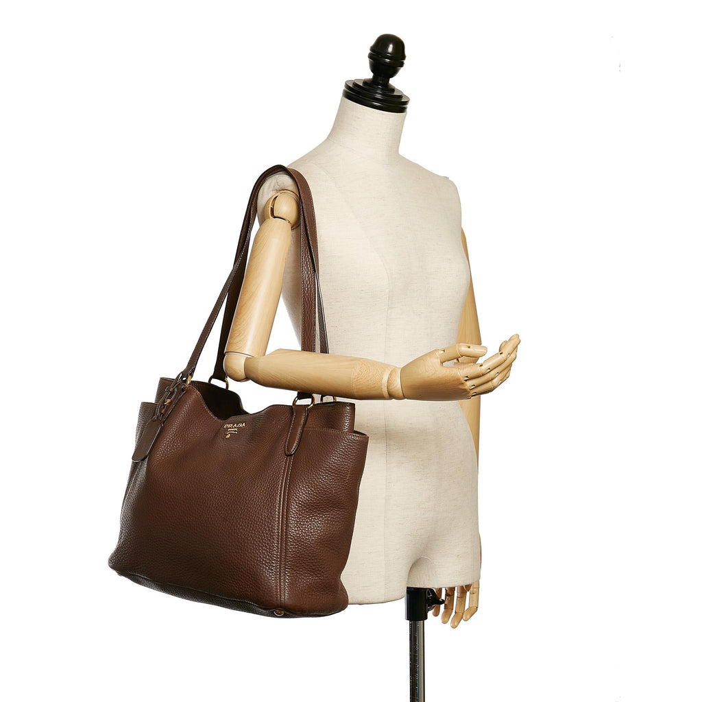 Prada Vitello Daino Tote Bag (SHG-33414)