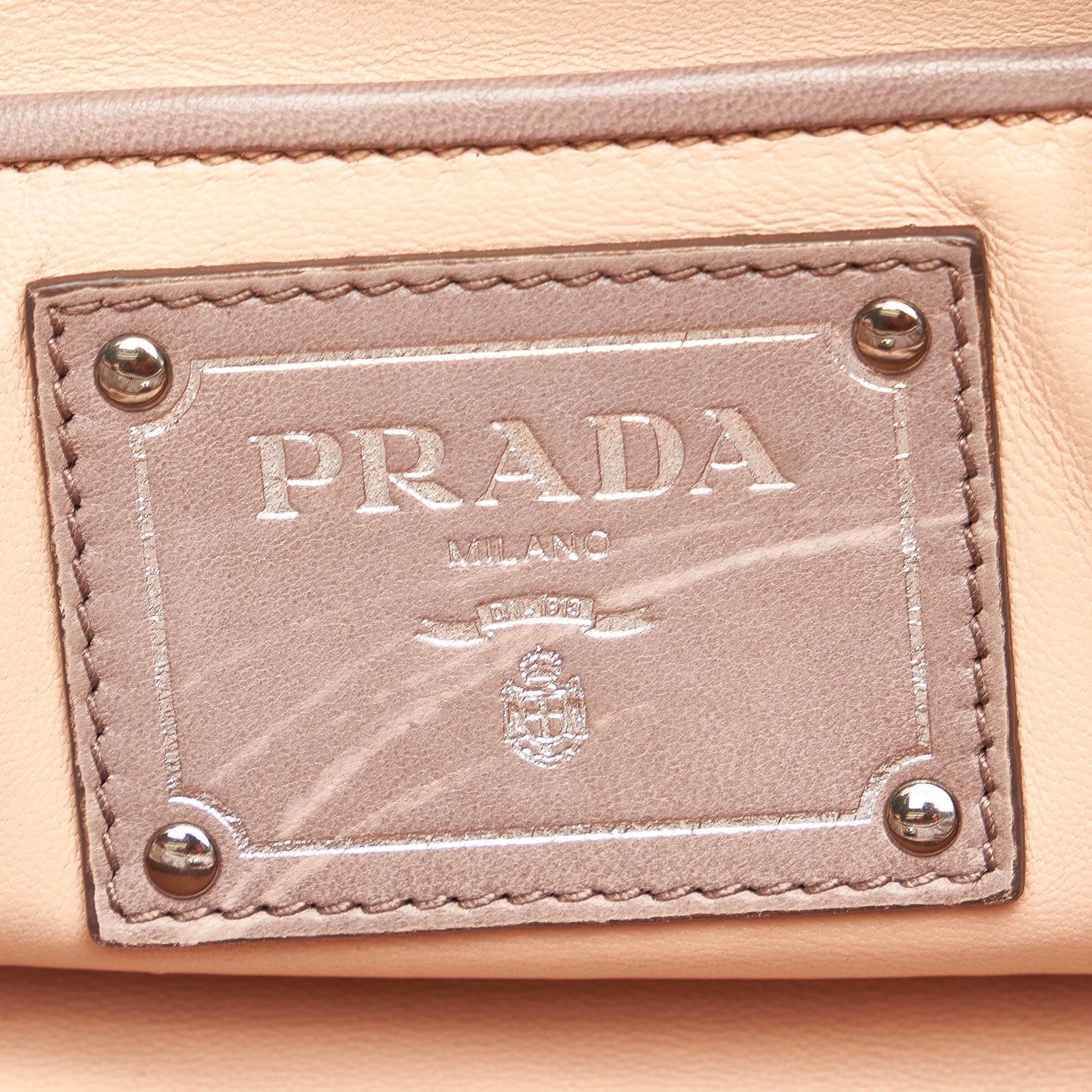 Prada Vitello Daino Tote Bag (SHG-34052)