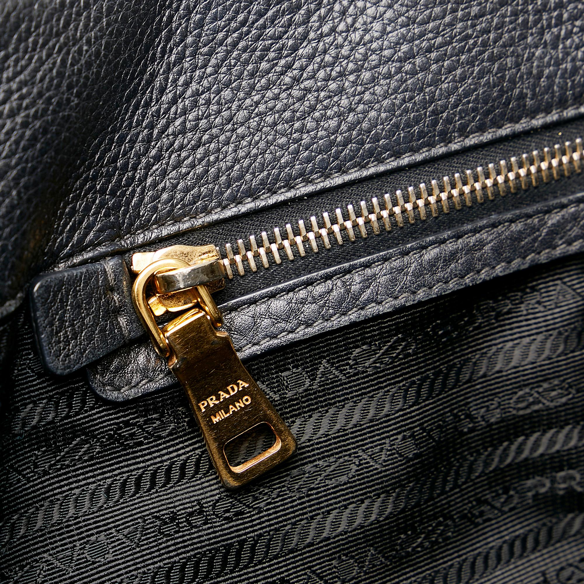 Prada Vitello Daino Tote (SHG-nYFZou)