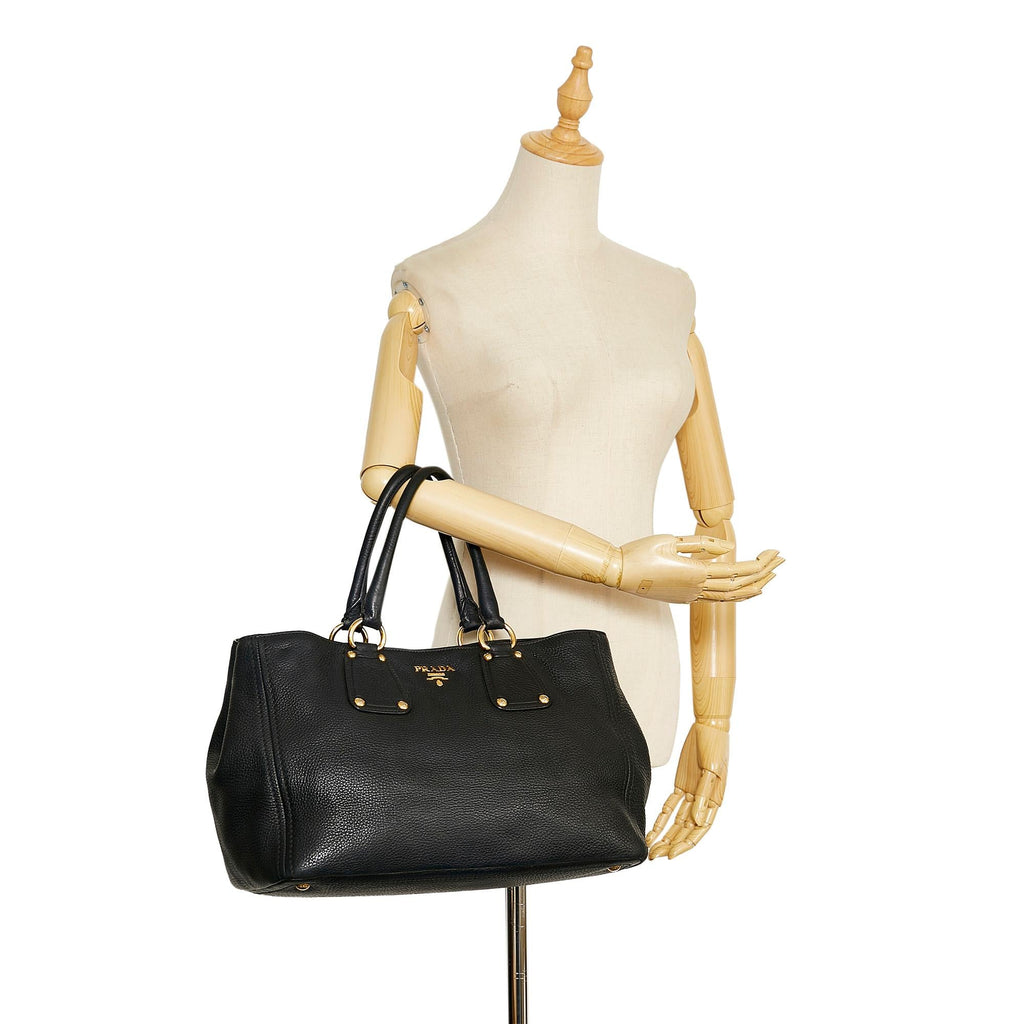 Prada Vitello Daino Tote (SHG-nYFZou)