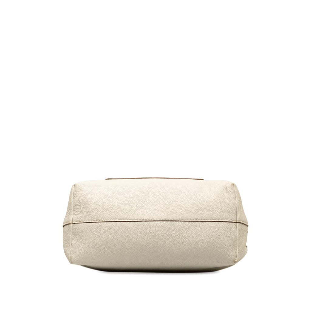 Prada Vitello Daino Tote (SHG-7Dy5oI)
