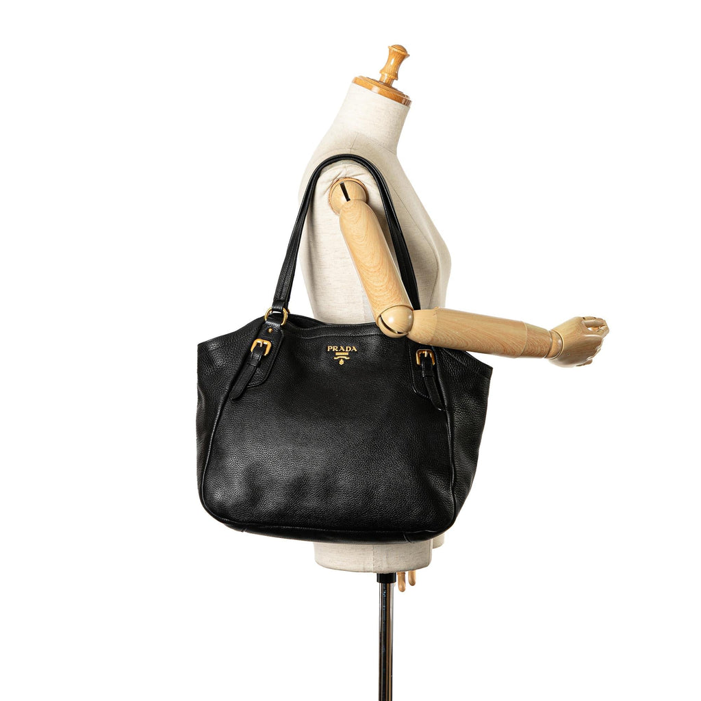 Prada Vitello Daino Tote (SHG-gNT3TM)