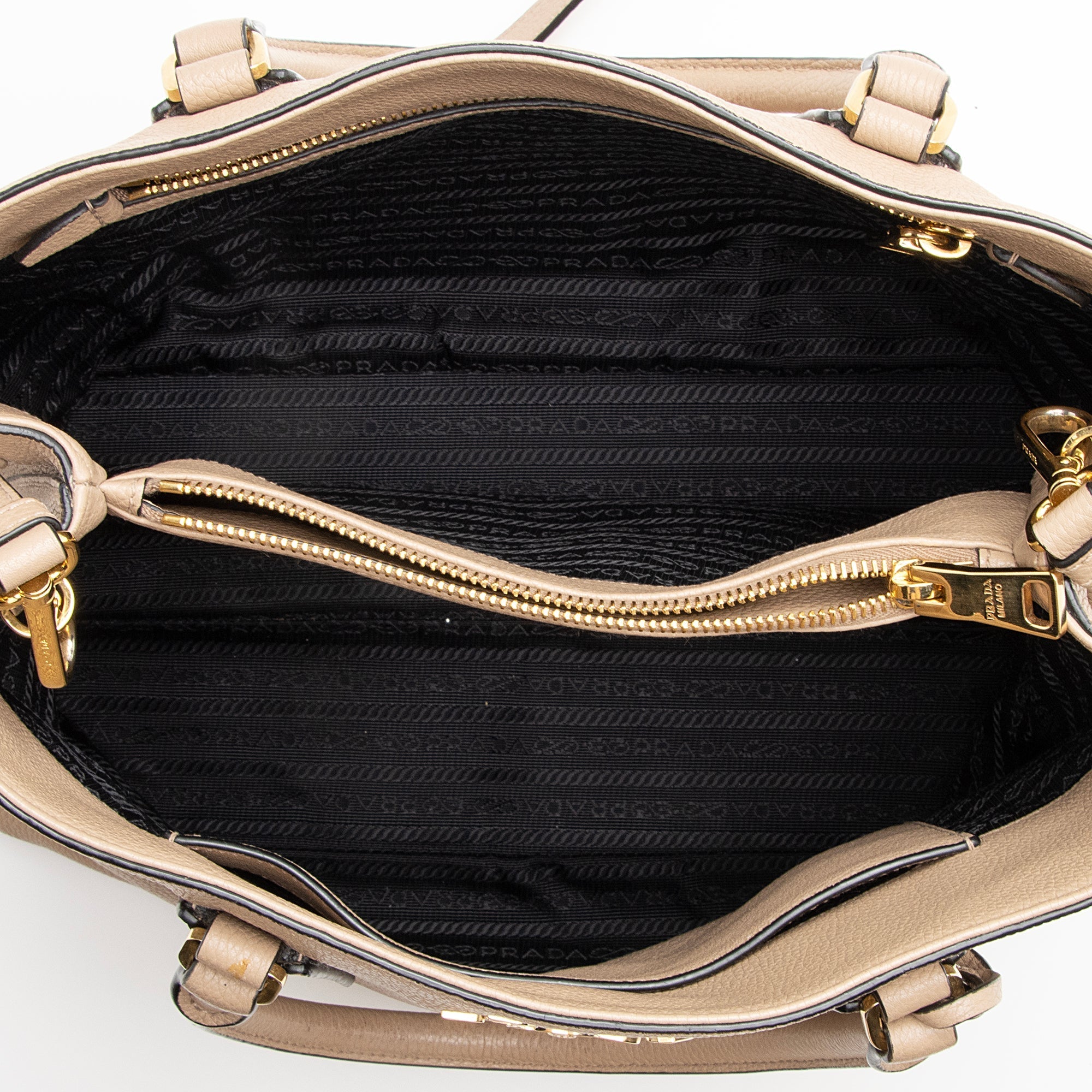 Prada Vitello Phenix Convertible Medium Tote (SHF-22748)