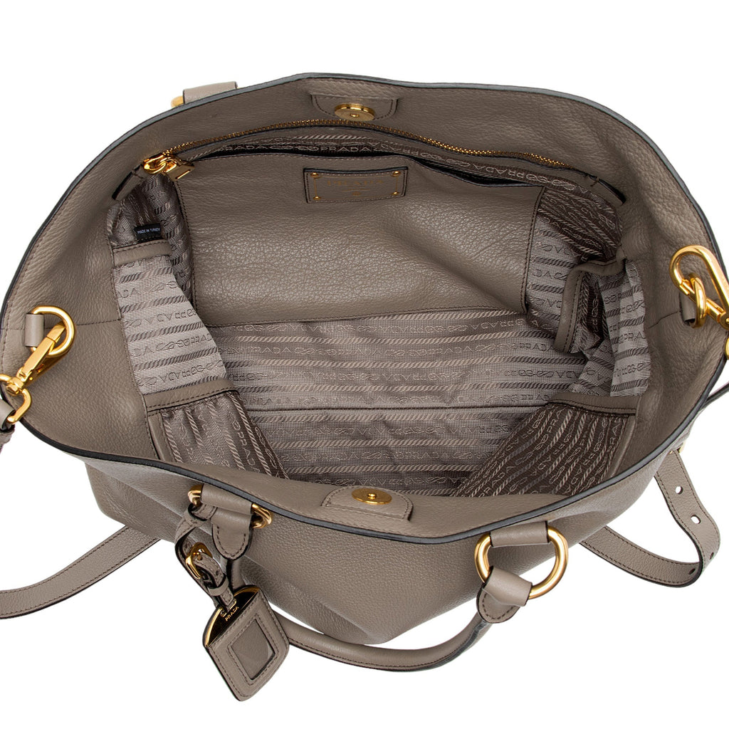 Prada Vitello Phenix Tall Tote (SHF-XqInw4)