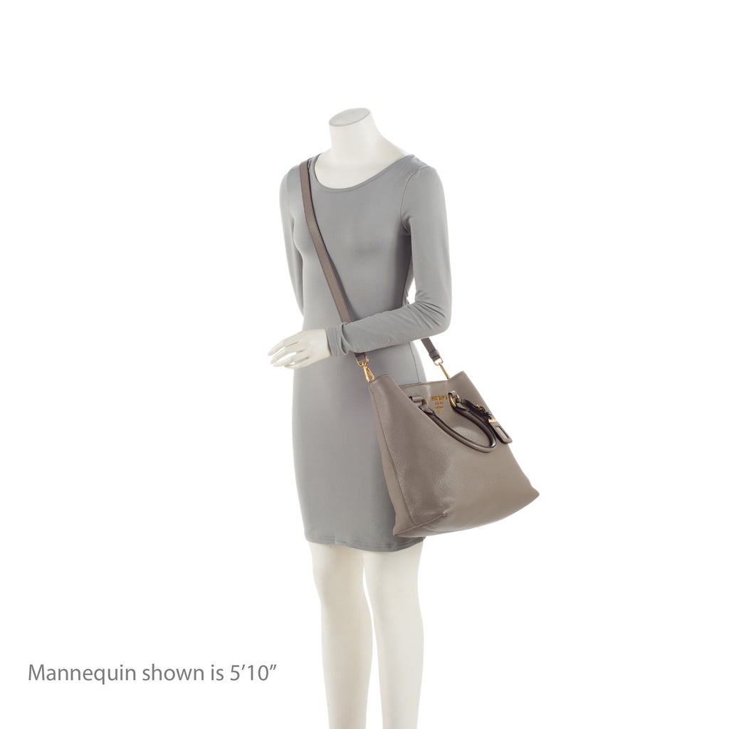 Prada Vitello Phenix Tall Tote (SHF-XqInw4)