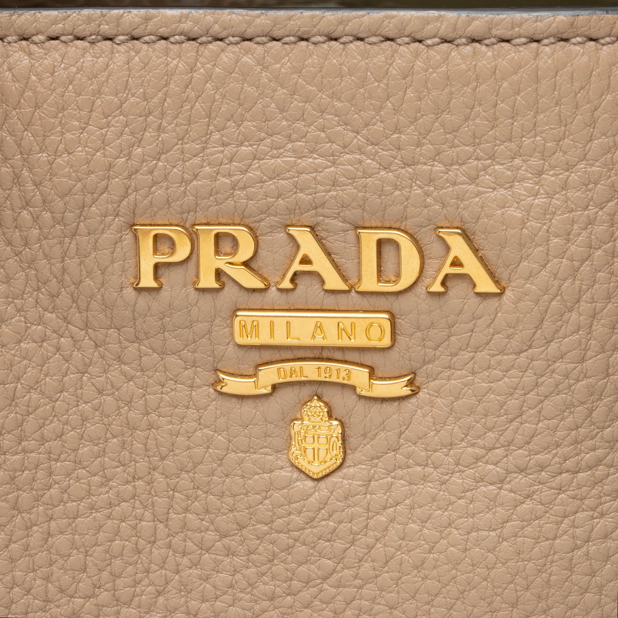 Prada Vitello Phenix Convertible Tote (SHF-YGc48a)