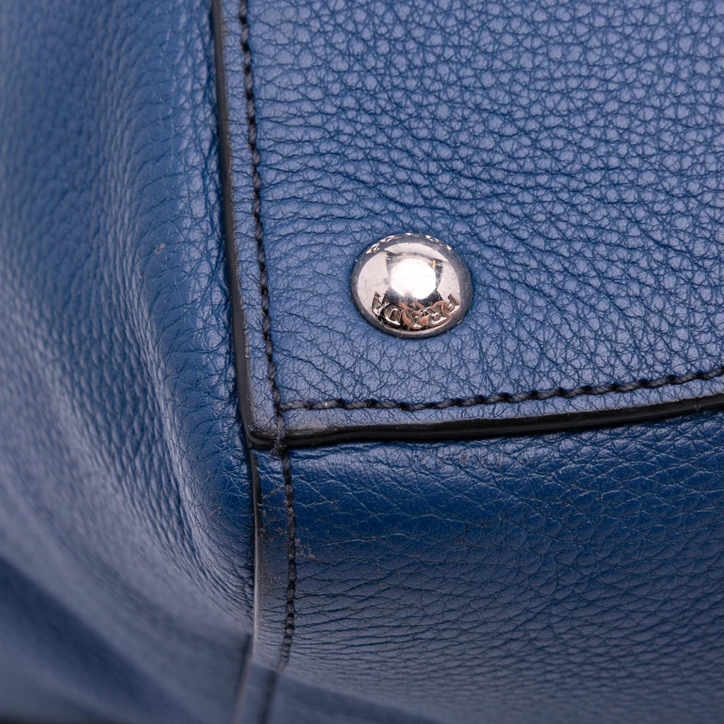 Prada Vitello Phenix Shopping Tote