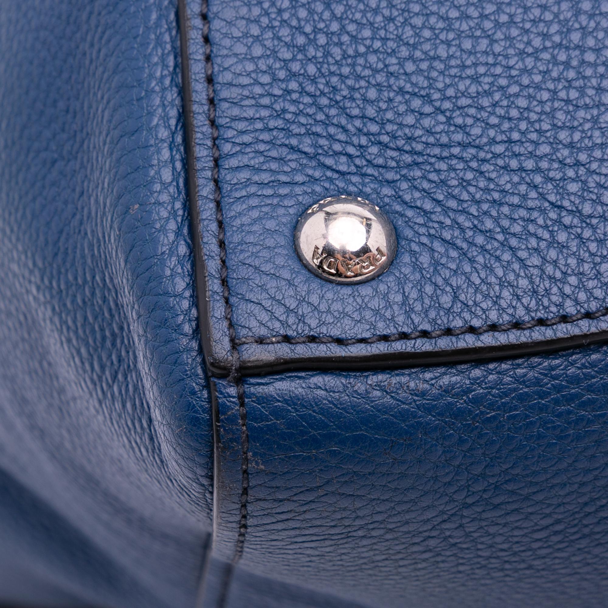 Prada Vitello Phenix Shopping Tote