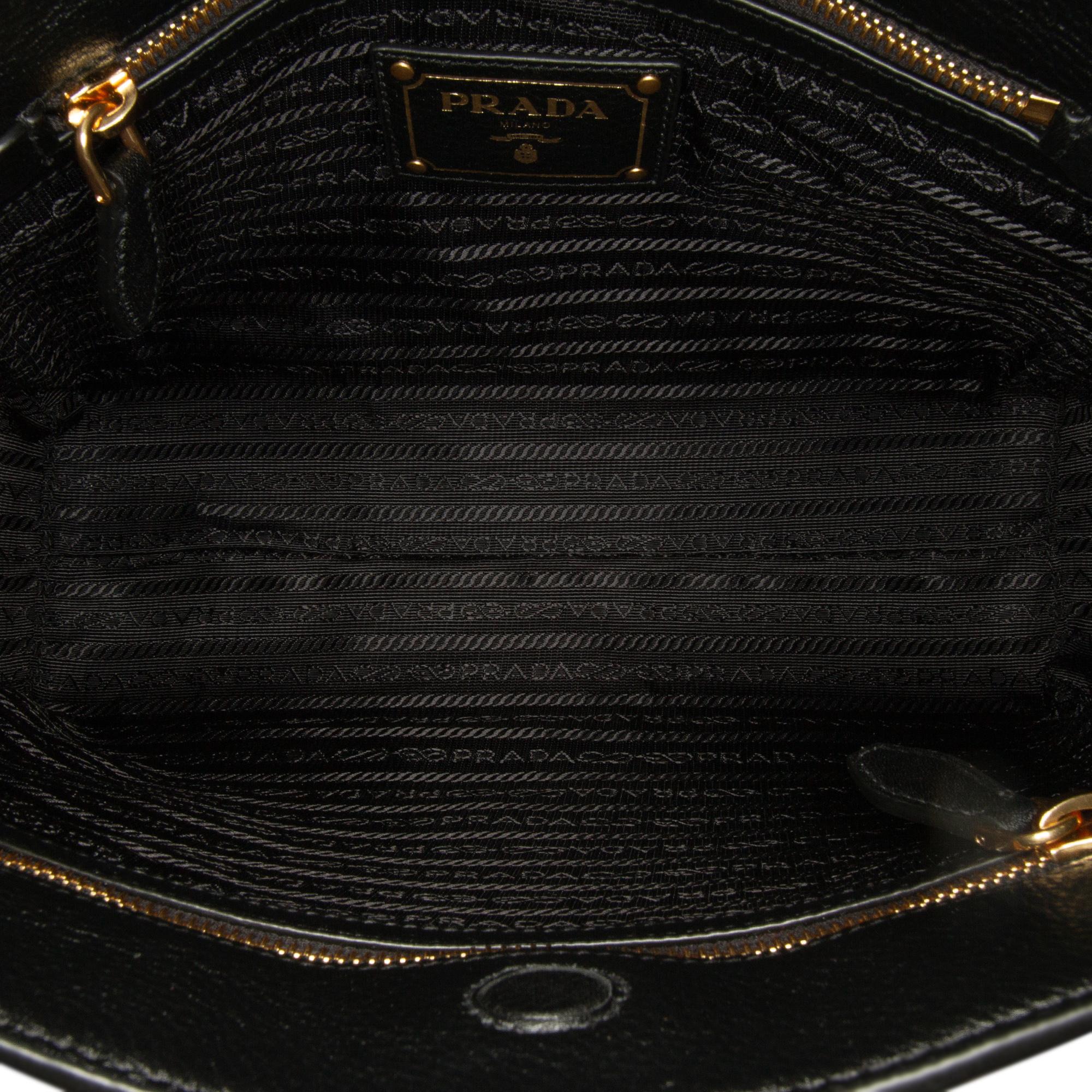 Prada Vitello Phenix Tote (SHG-N8JpML)