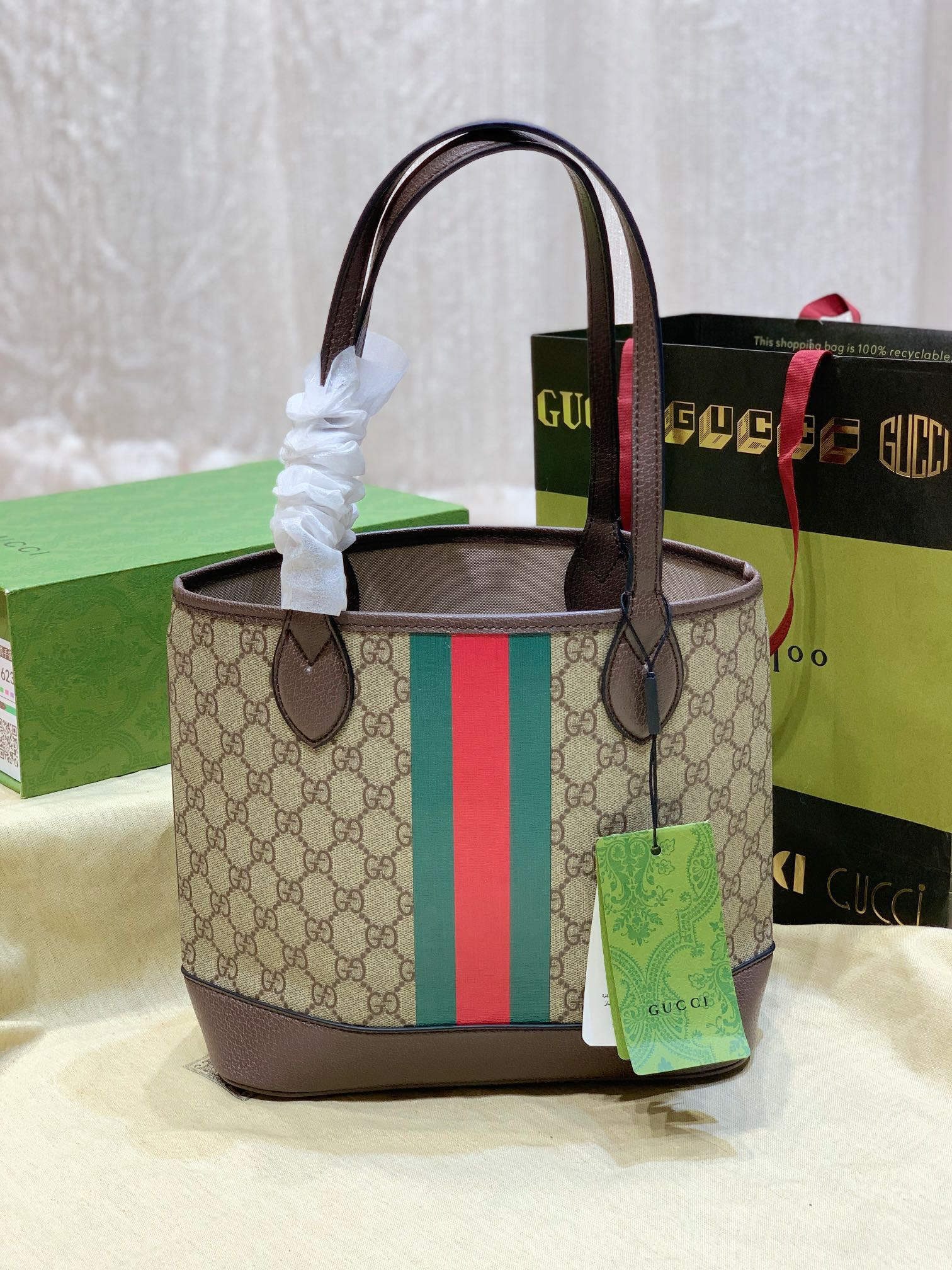 Elite Carryalls